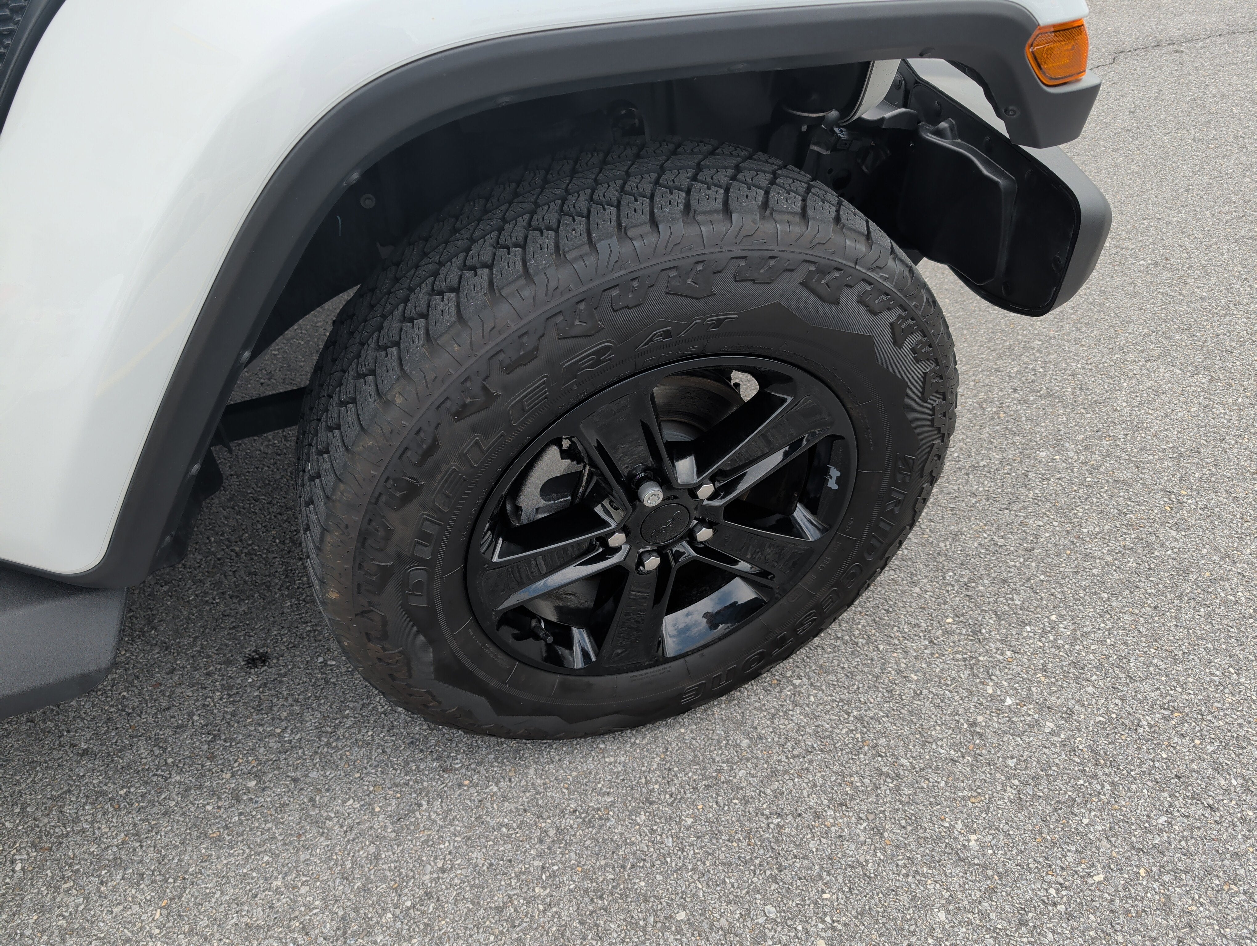 2023 Jeep Wrangler 4-Door Sahara Altitude 4x4