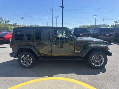 2022 Jeep Wrangler Unlimited Sahara 4x4