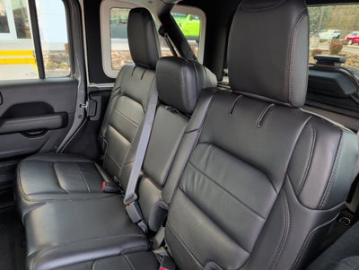 2021 Jeep Wrangler Unlimited Sahara Altitude 4x4