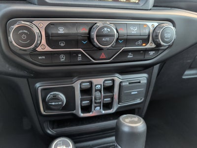 2021 Jeep Wrangler Unlimited Sahara Altitude 4x4