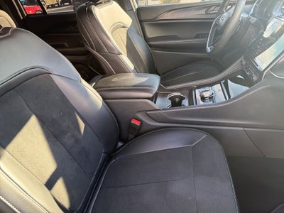 2025 Jeep Grand Cherokee Altitude X 4x4