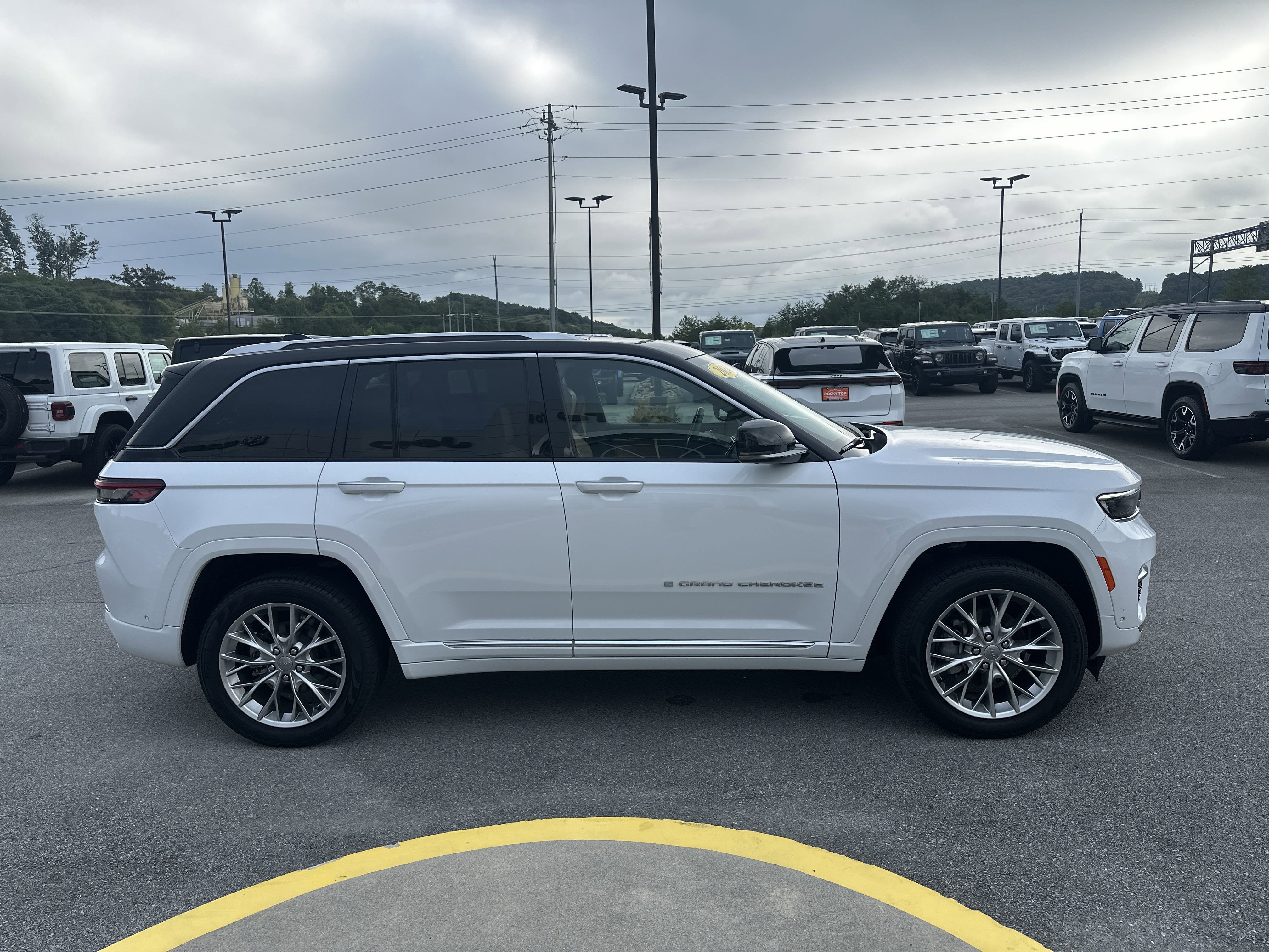 2024 Jeep Grand Cherokee Summit 4x4