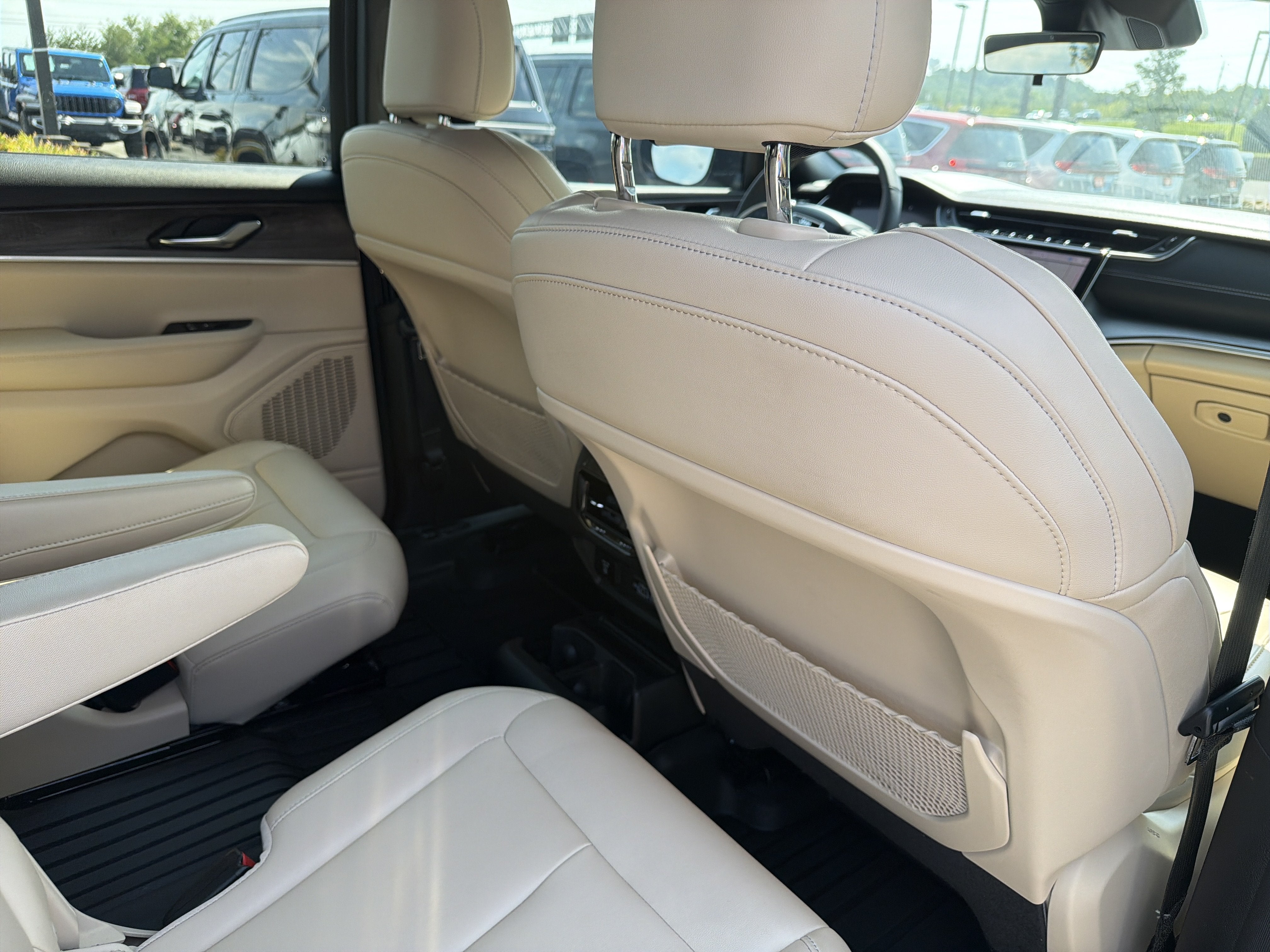 2025 Jeep Grand Cherokee L Limited 4x4