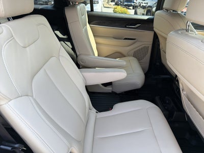 2025 Jeep Grand Cherokee L Limited 4x4