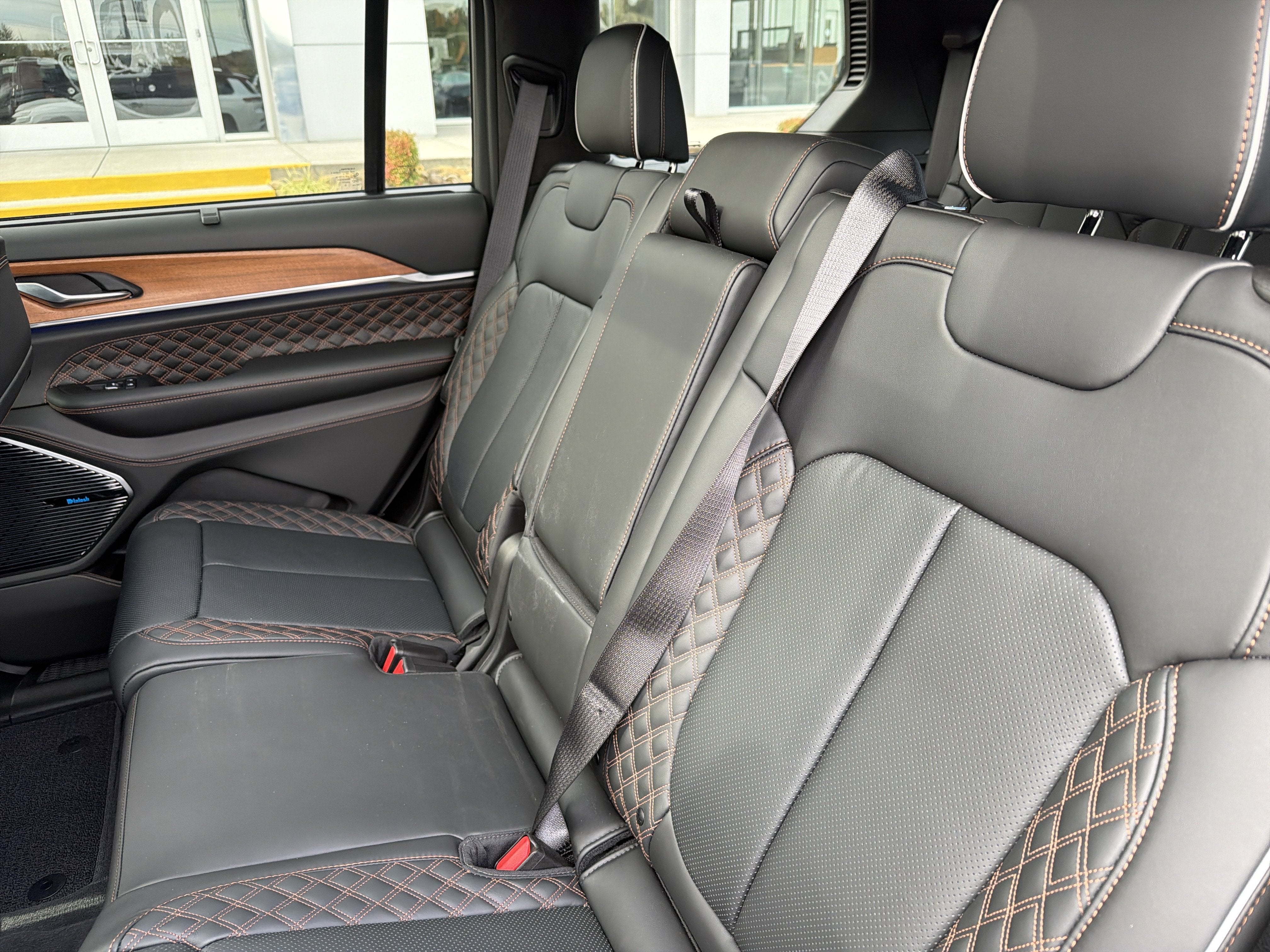 2025 Jeep Grand Cherokee L Summit Reserve 4x4