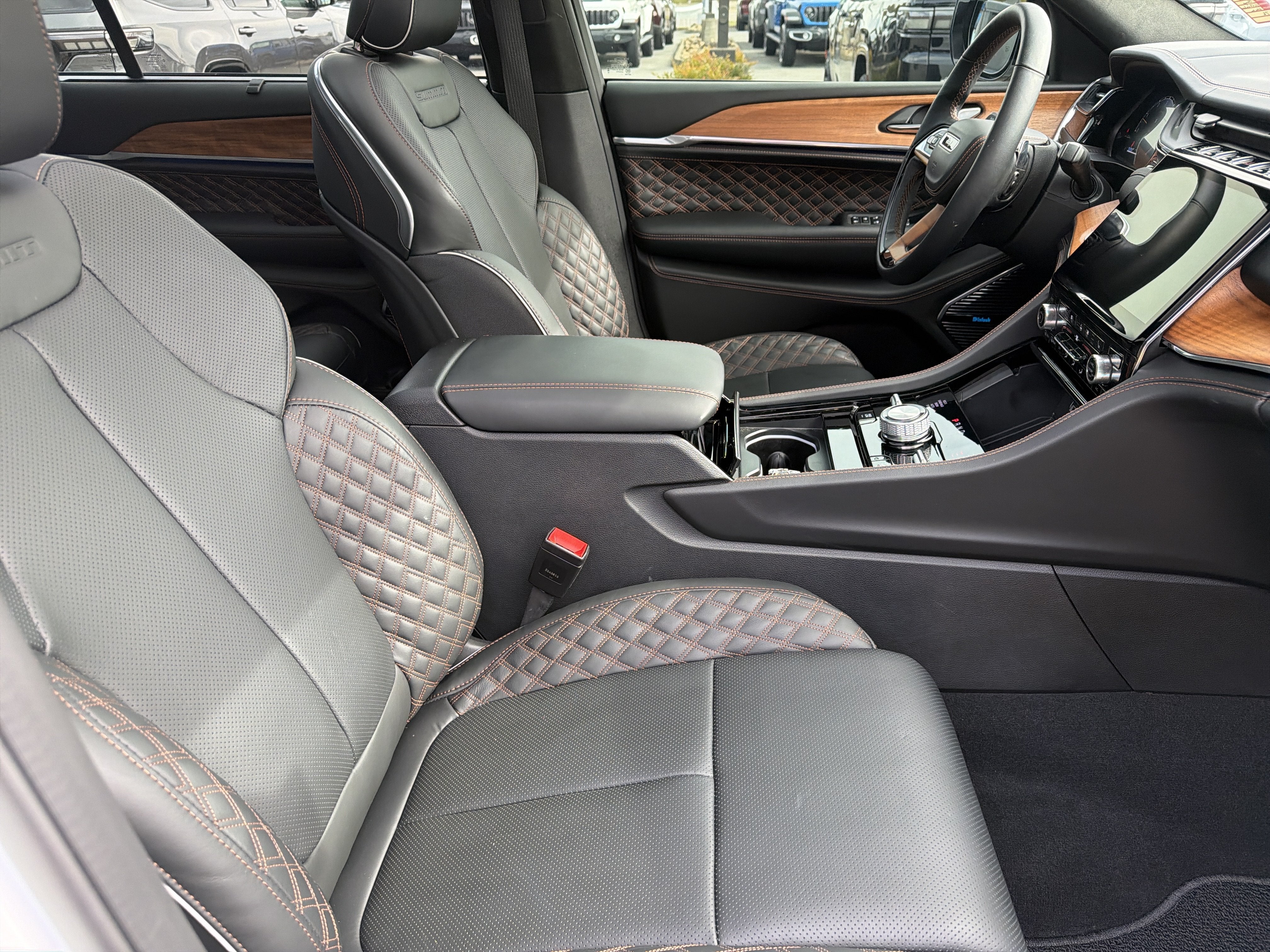 2025 Jeep Grand Cherokee L Summit Reserve 4x4