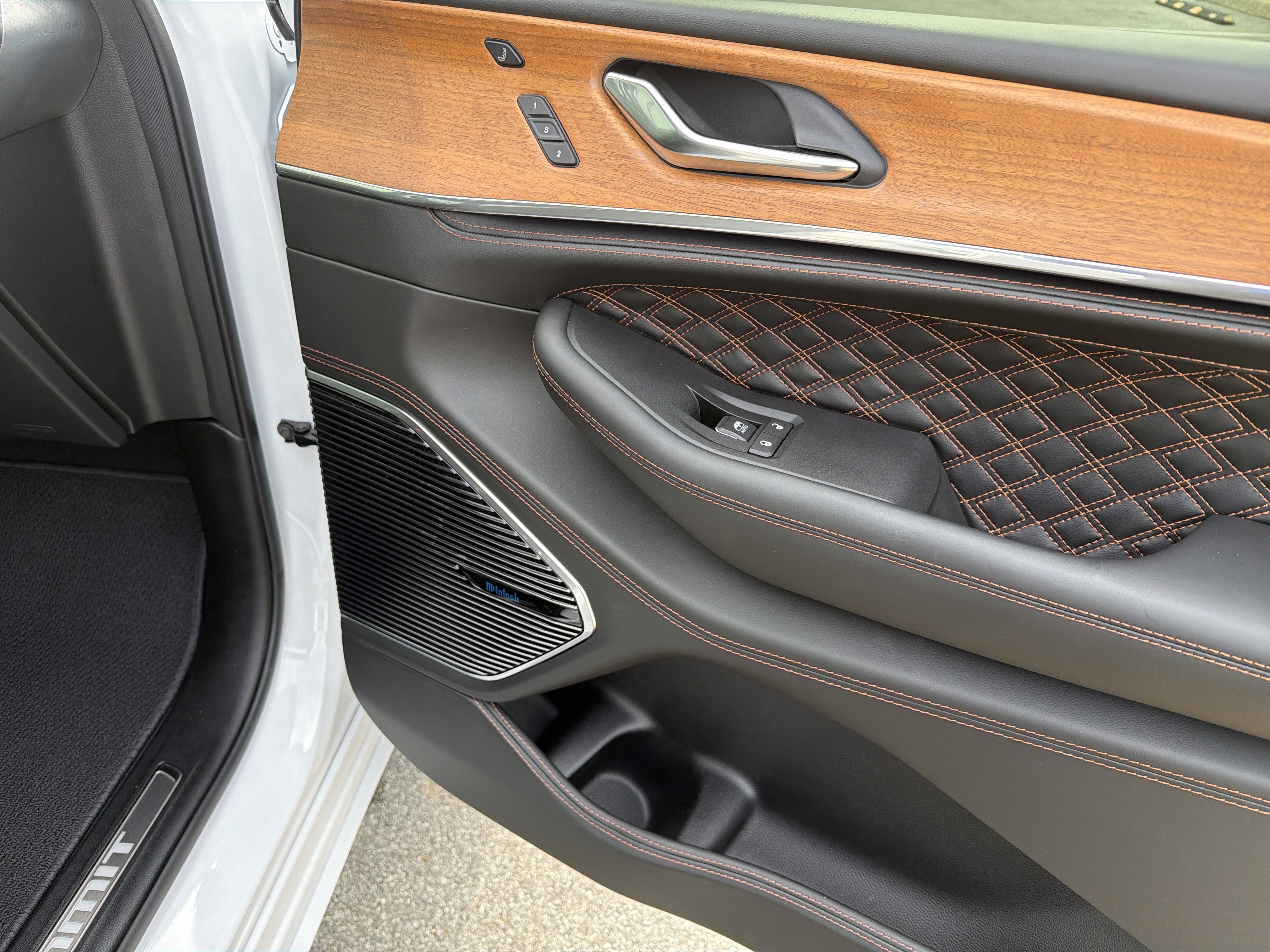 2025 Jeep Grand Cherokee L Summit Reserve 4x4