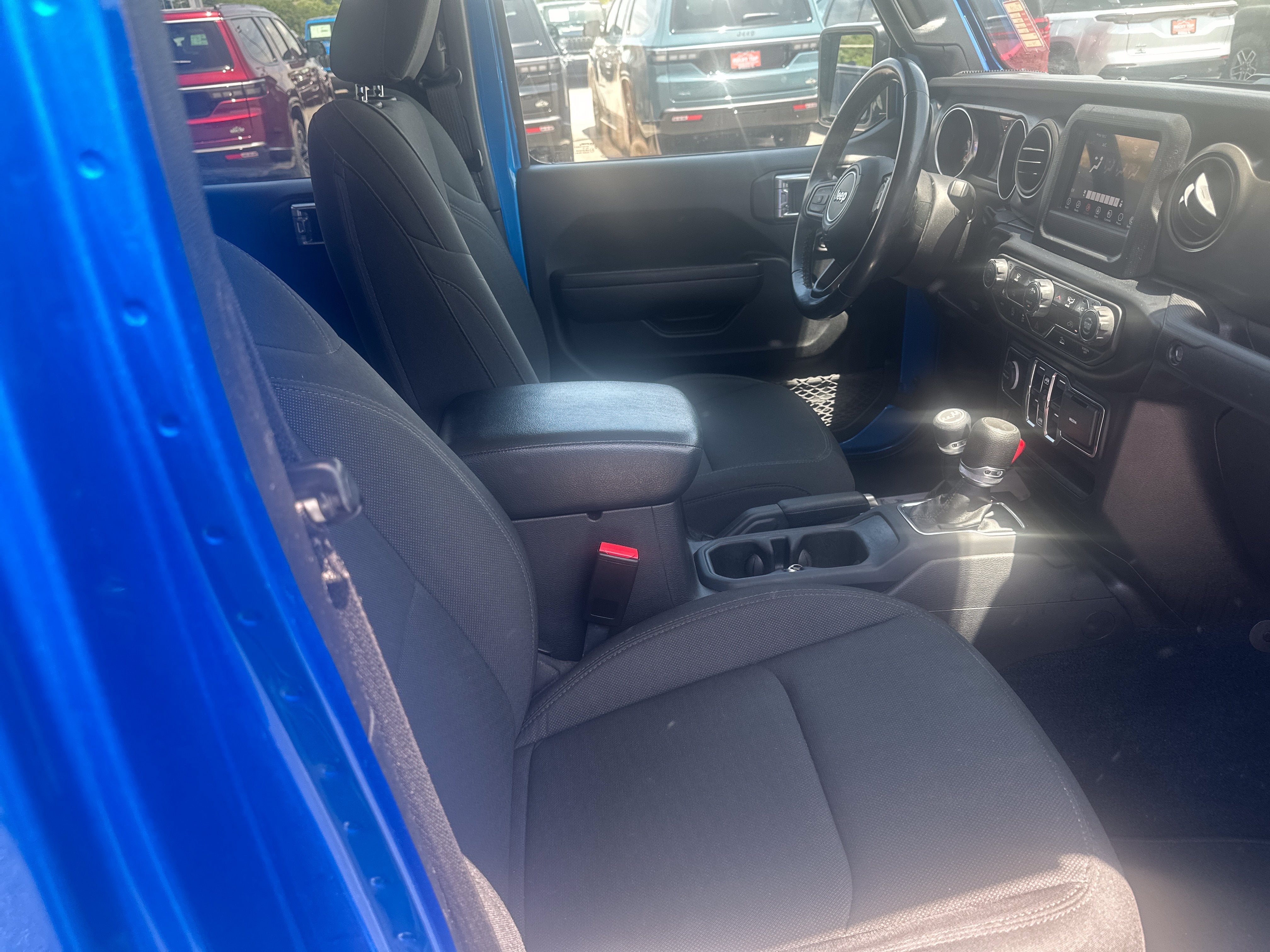 2022 Jeep Gladiator Sport S 4x4