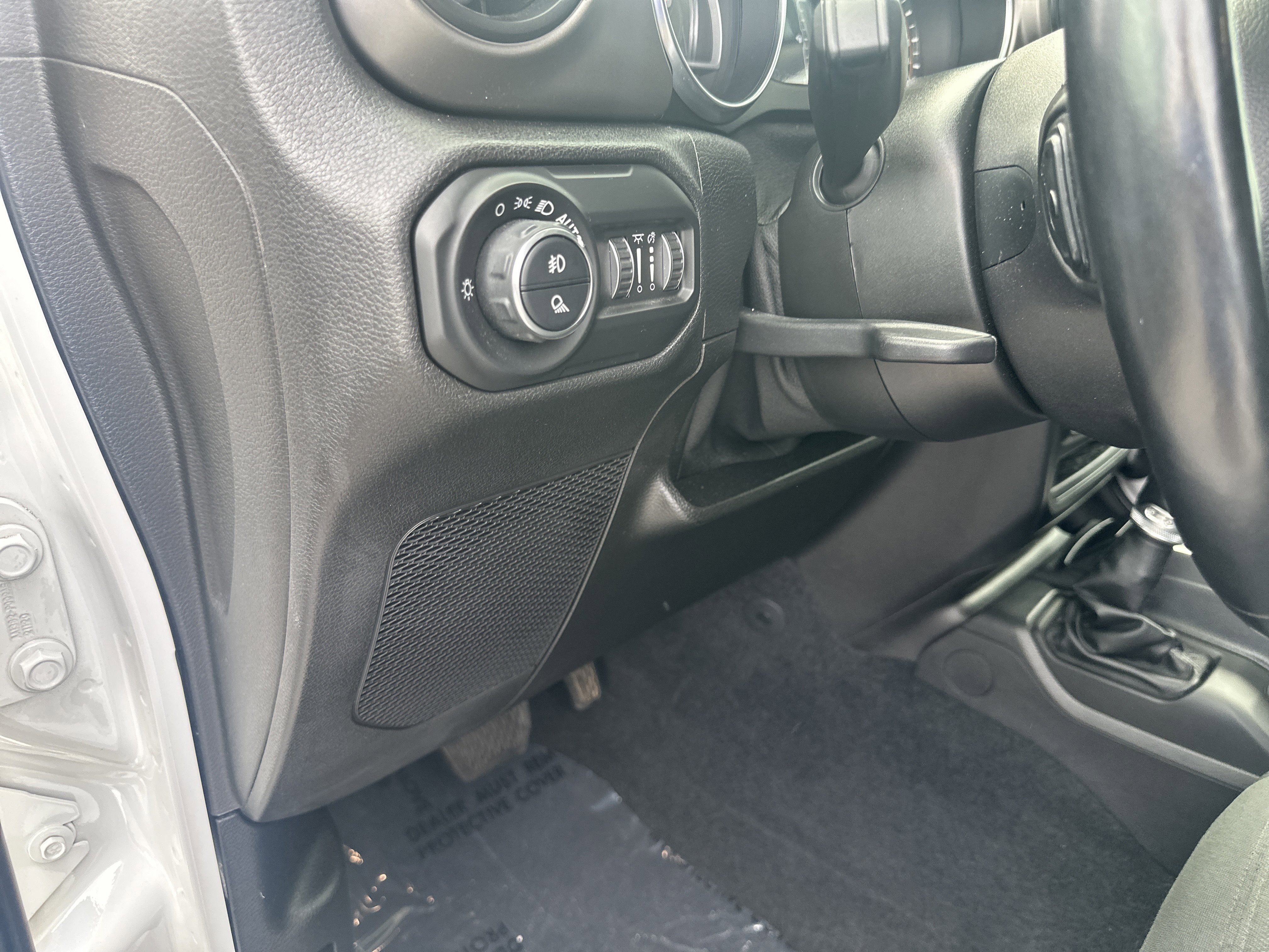 2021 Jeep Gladiator Willys 4x4