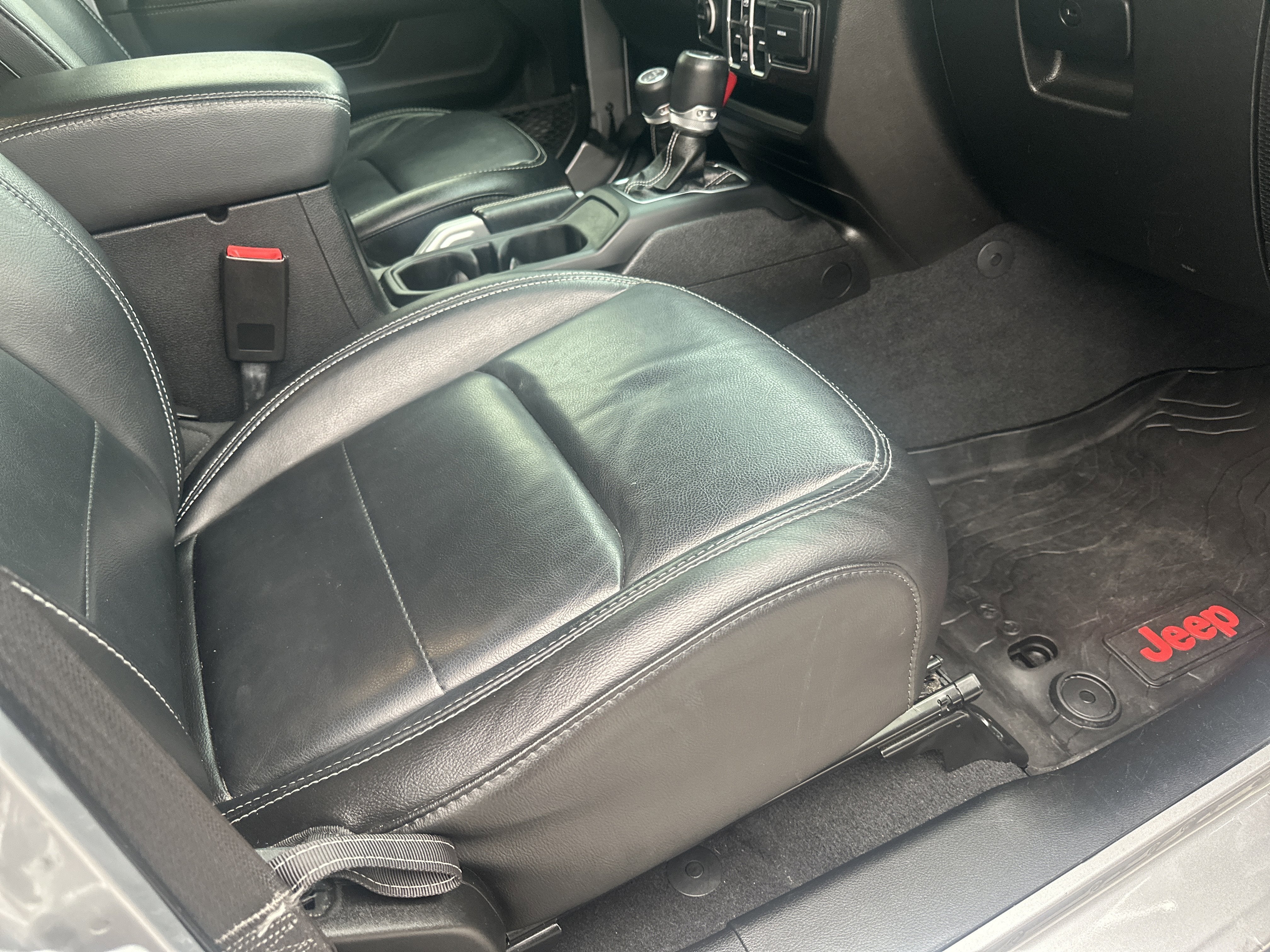 2021 Jeep Gladiator Overland 4x4