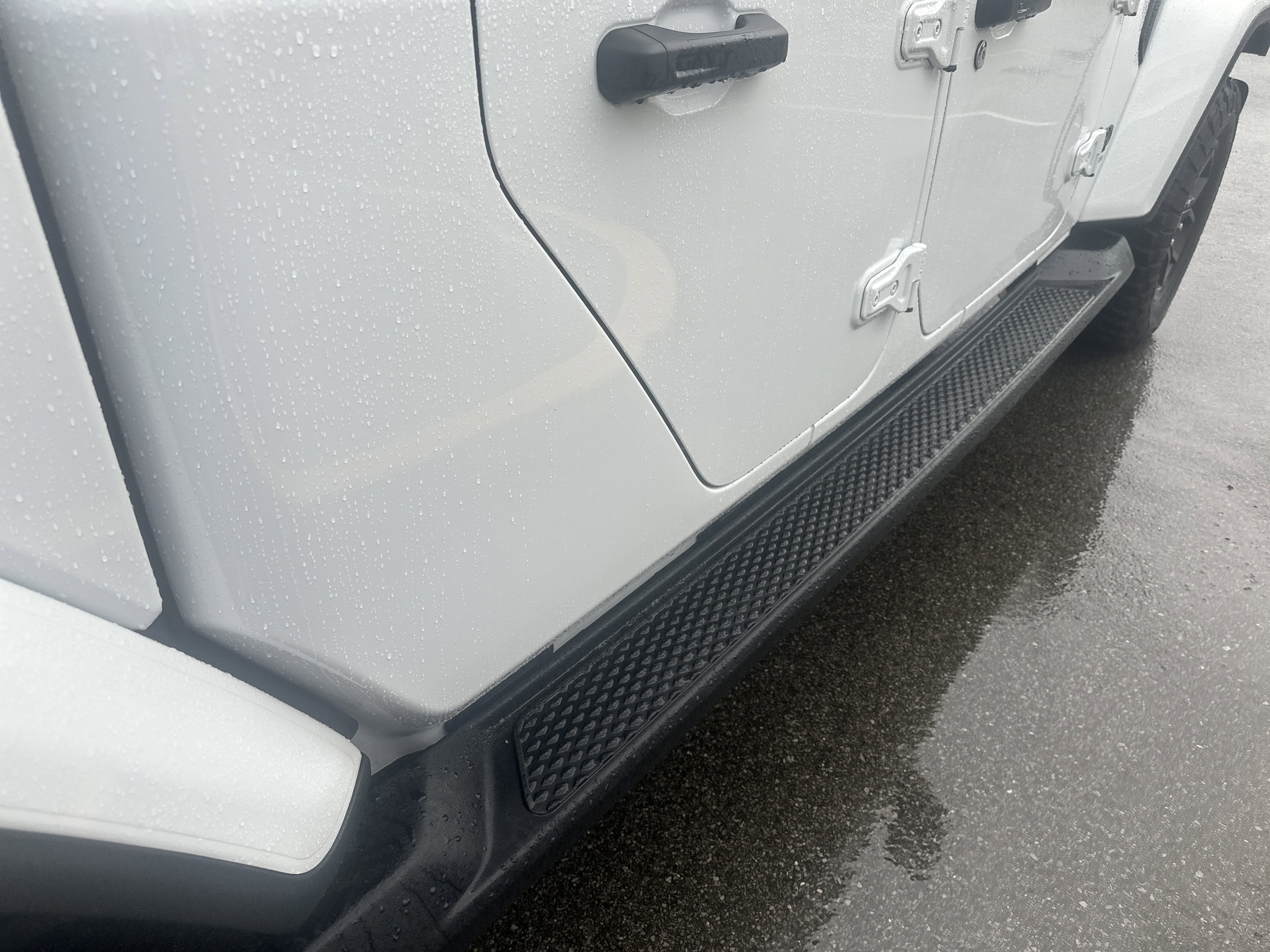 2025 Jeep Gladiator High Tide