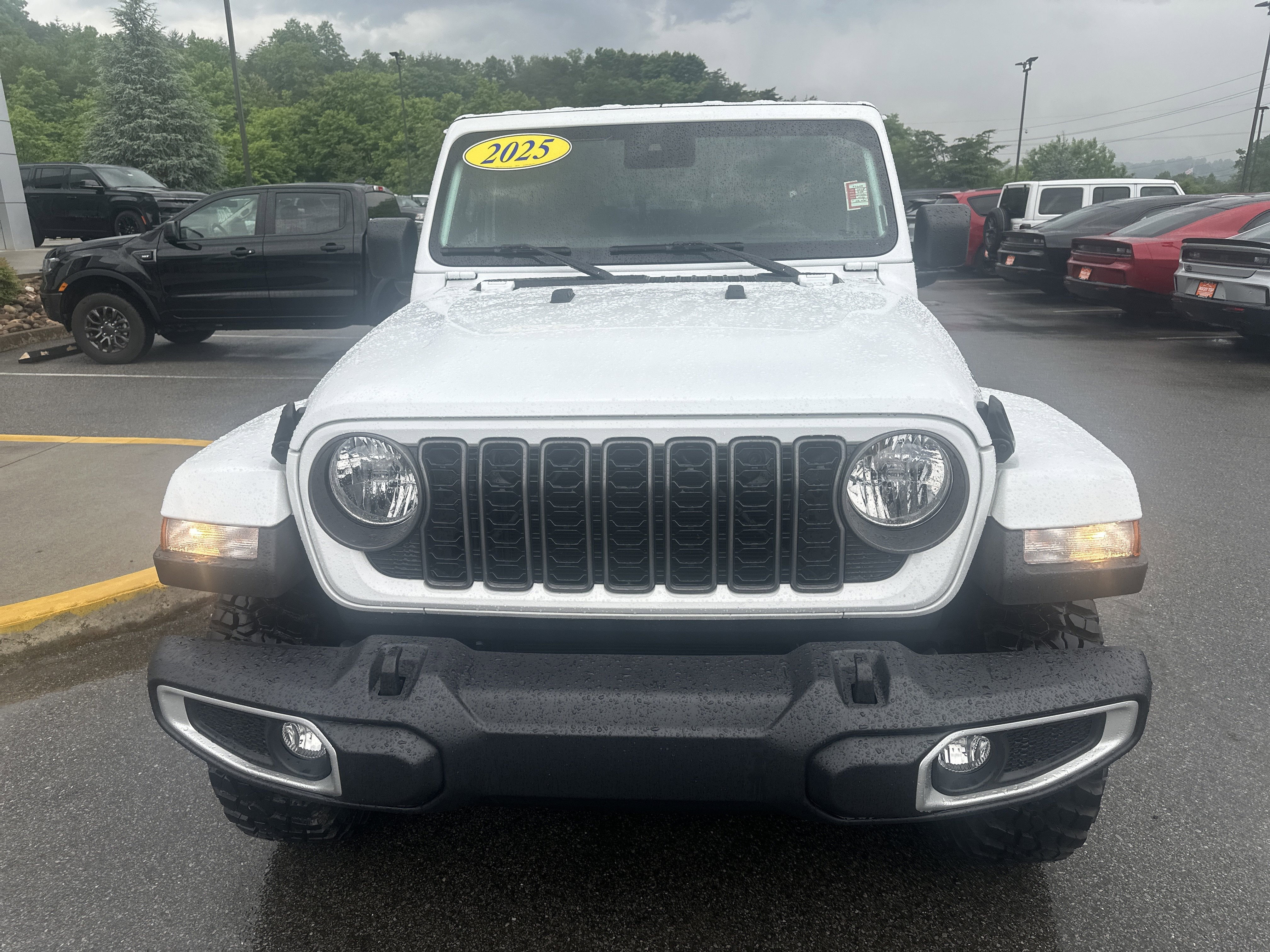 2025 Jeep Gladiator High Tide