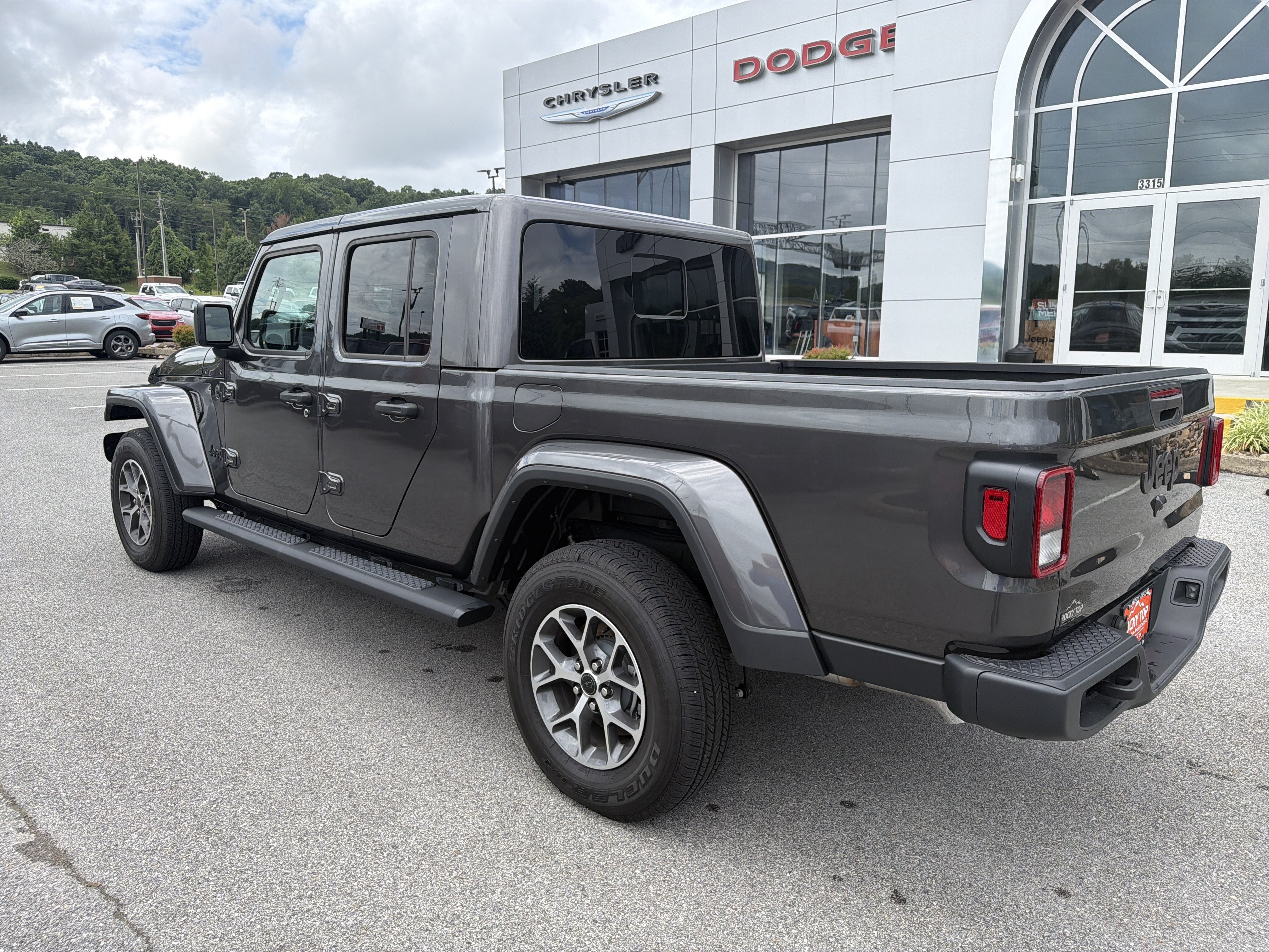 2025 Jeep Gladiator Sport S