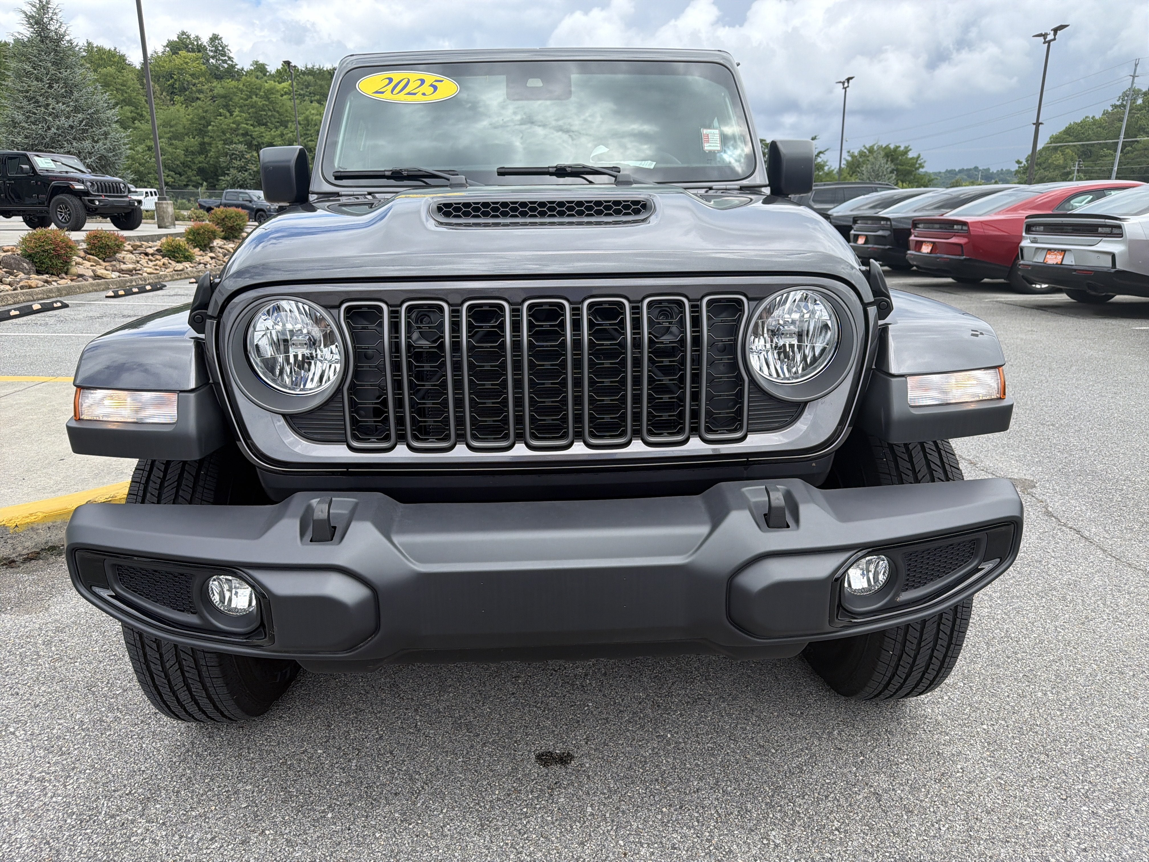 2025 Jeep Gladiator Sport S