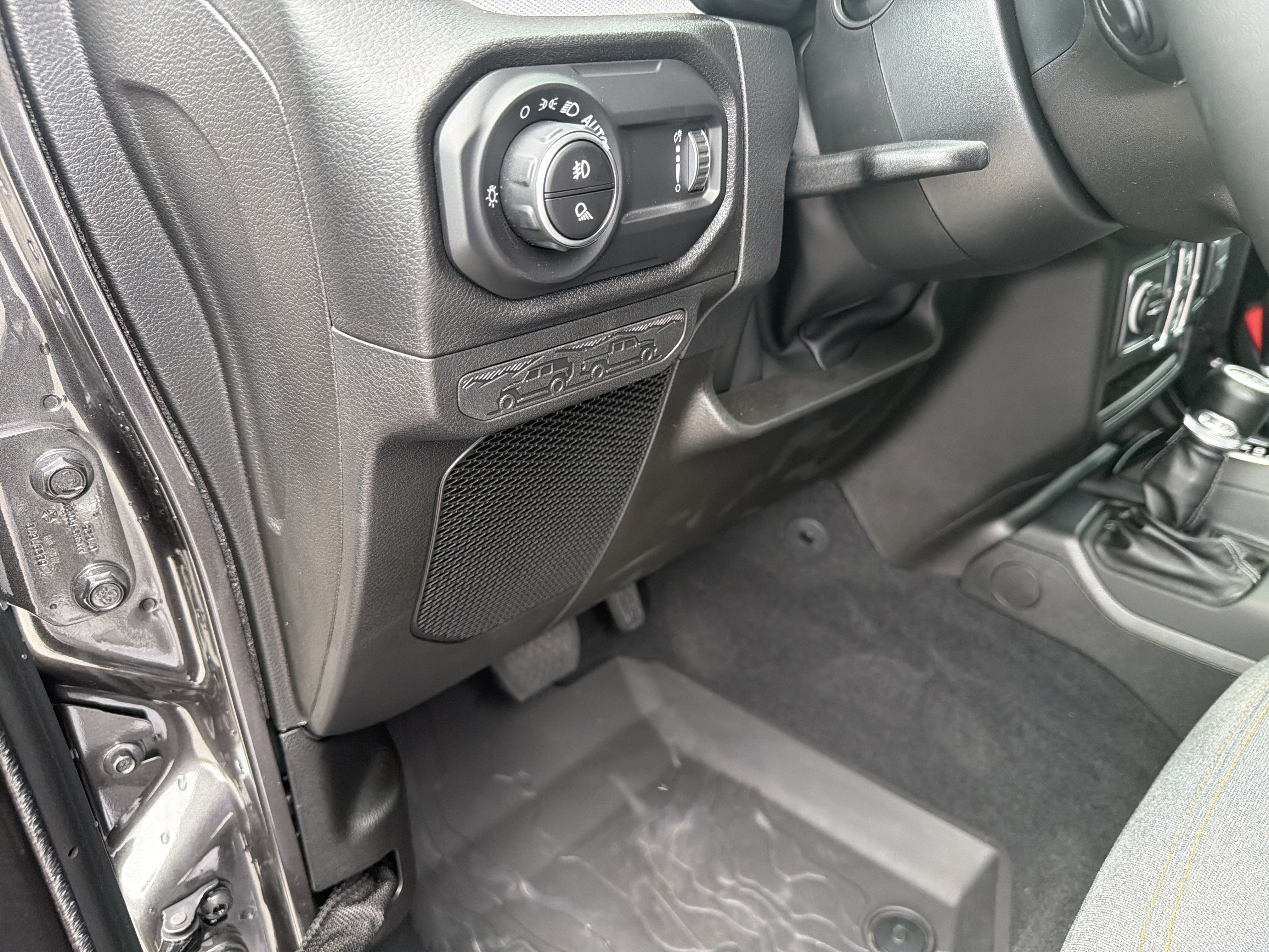 2025 Jeep Gladiator Sport S