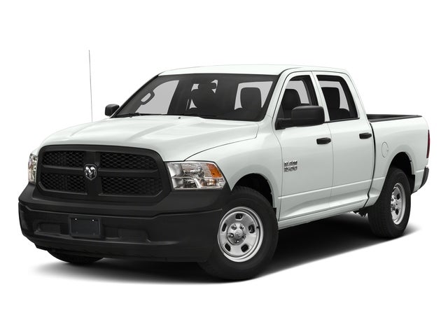 2017 RAM 1500 Express Crew Cab 4x4 5'7' Box