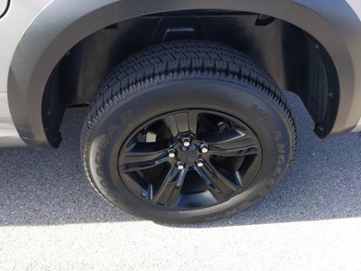 2024 RAM 1500 Classic Warlock Crew Cab 4x4 5'7' Box