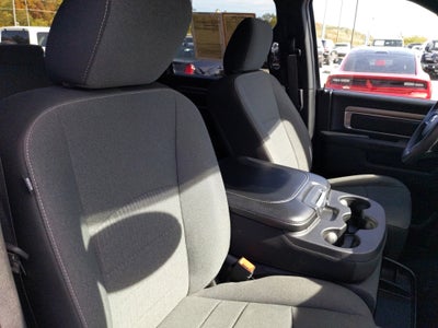 2024 RAM 1500 Classic Warlock Crew Cab 4x4 5'7' Box