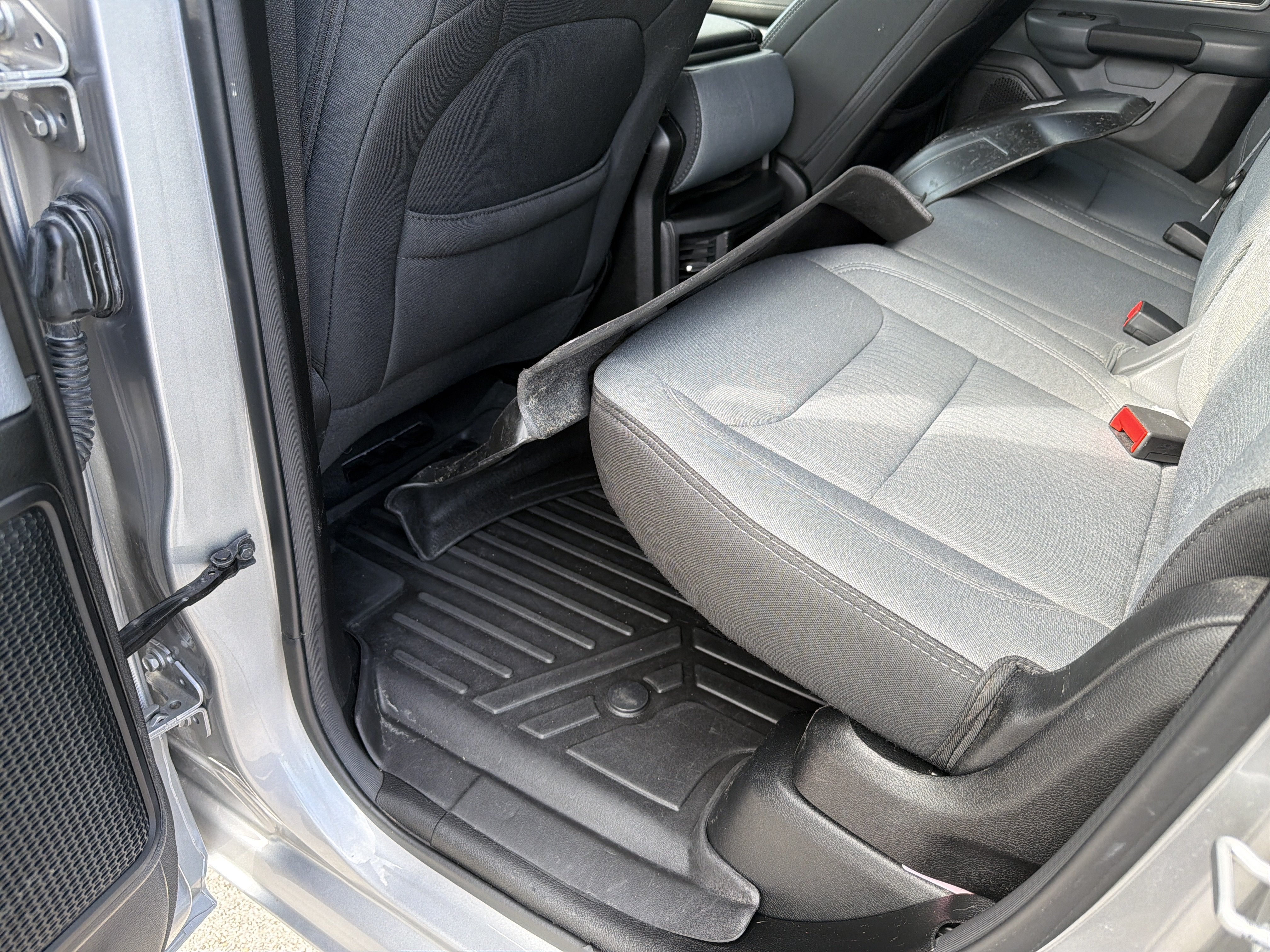 2021 RAM 1500 Big Horn Quad Cab 4x4 6'4' Box