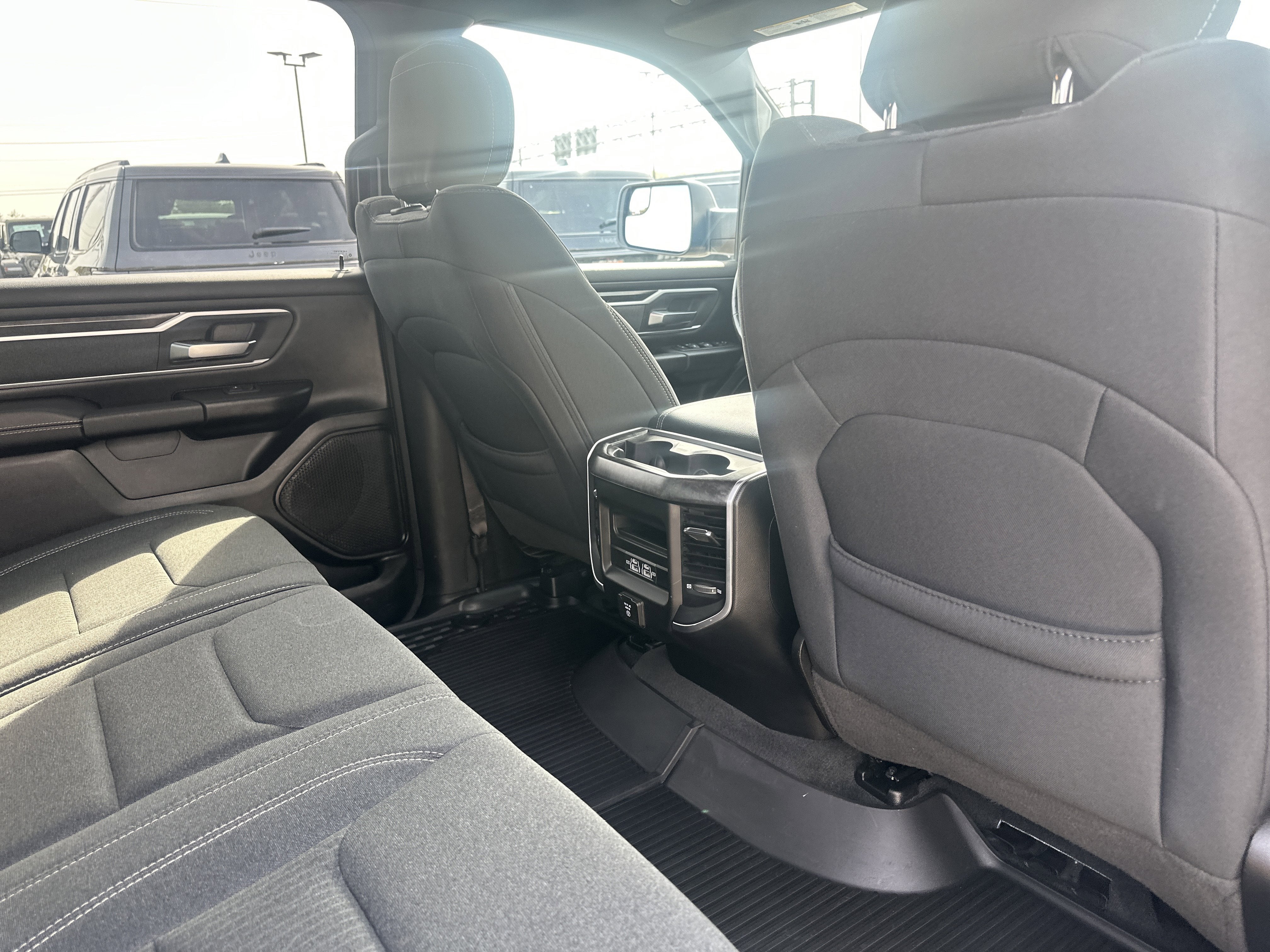 2021 RAM 1500 Big Horn Crew Cab 4x4 5'7' Box