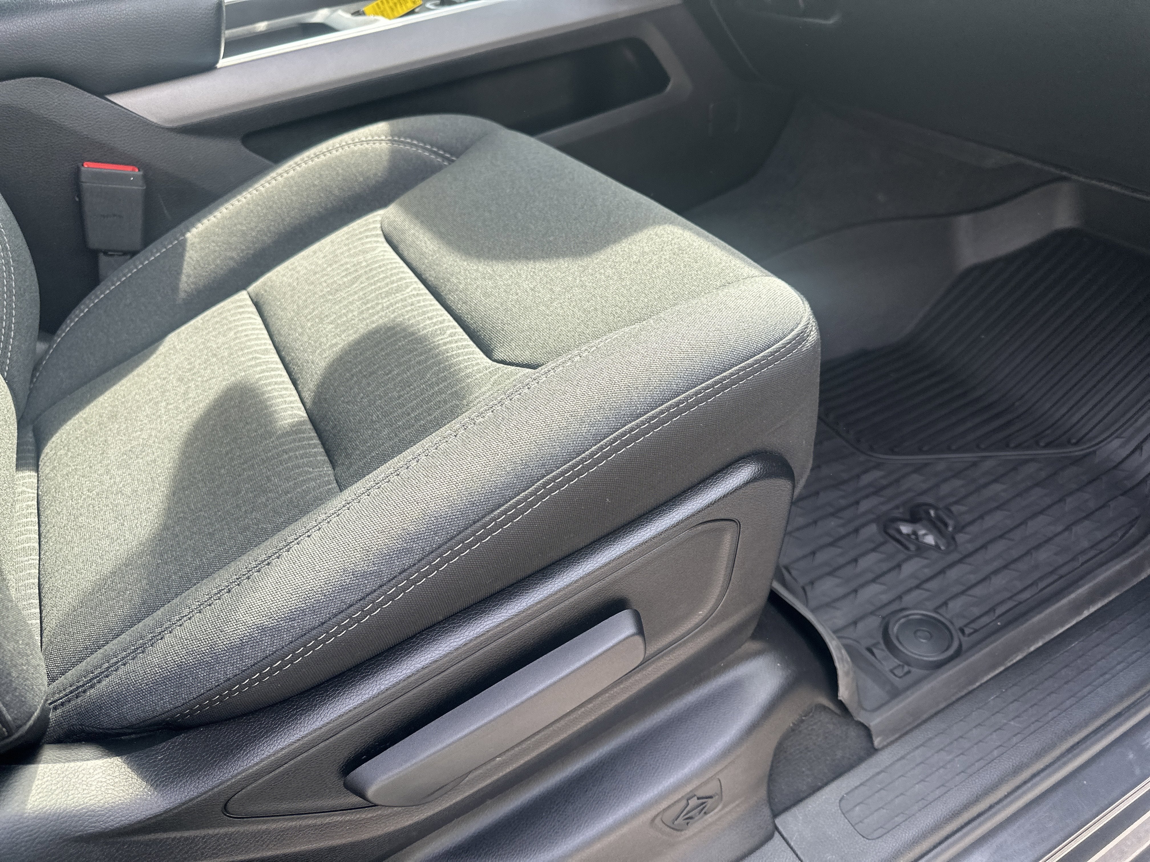 2021 RAM 1500 Big Horn Crew Cab 4x4 5'7' Box