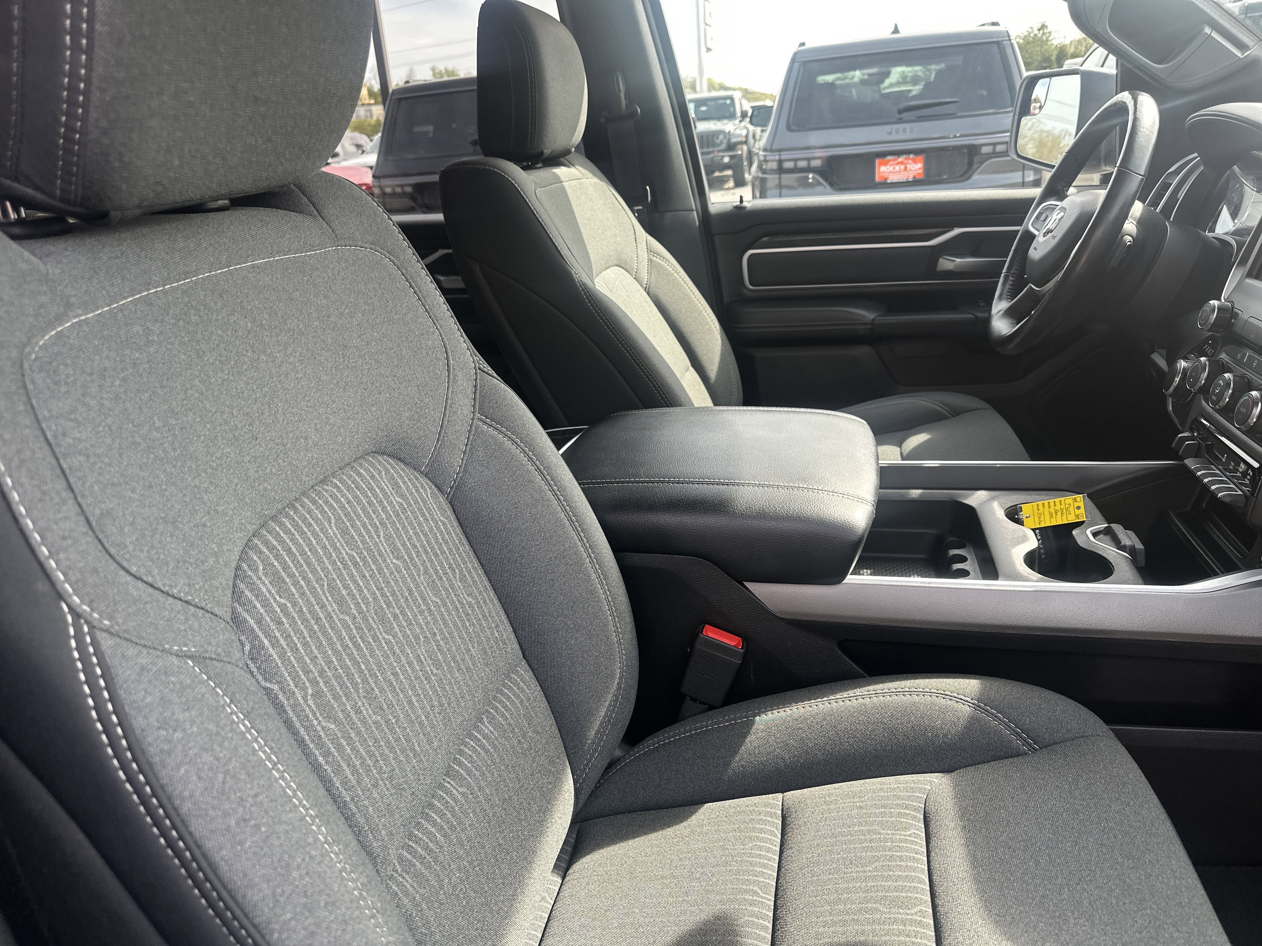 2021 RAM 1500 Big Horn Crew Cab 4x4 5'7' Box