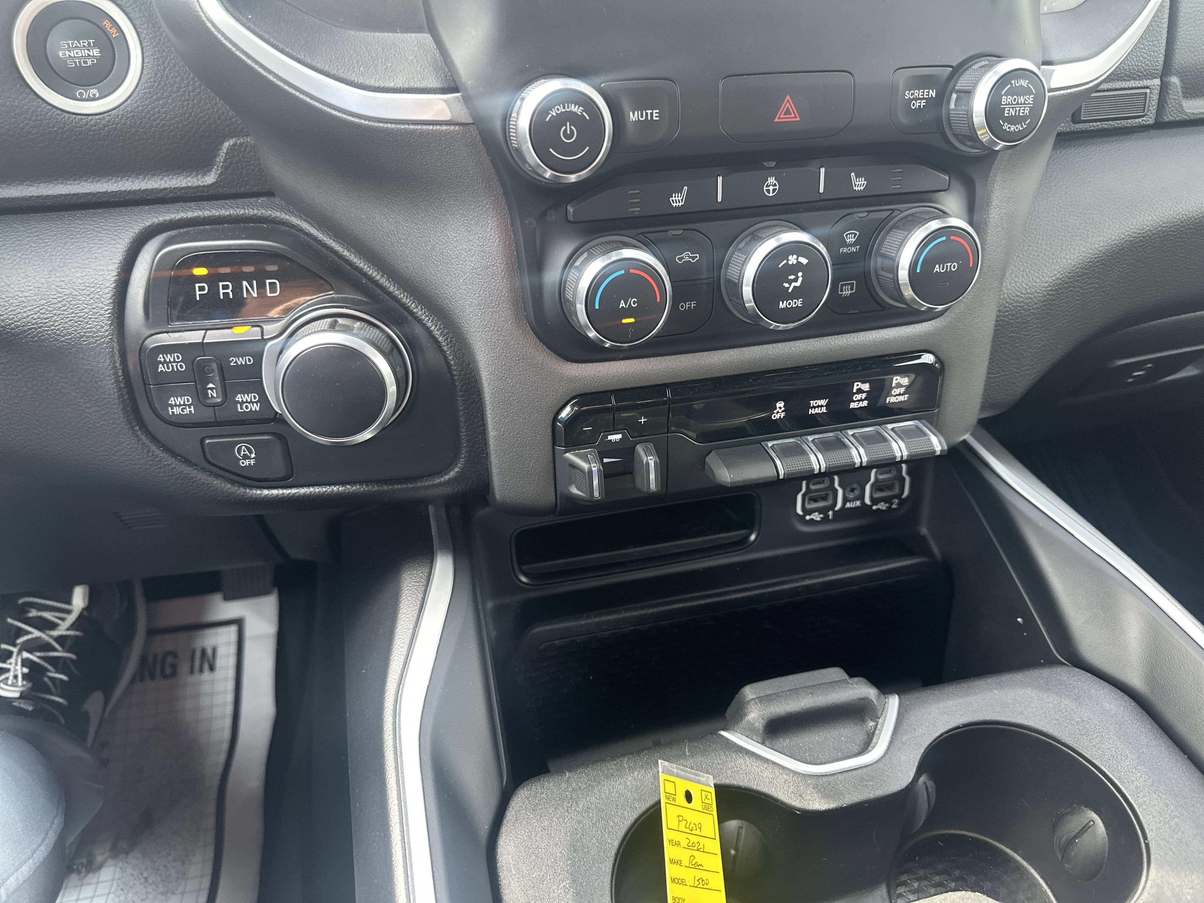 2021 RAM 1500 Big Horn Crew Cab 4x4 5'7' Box