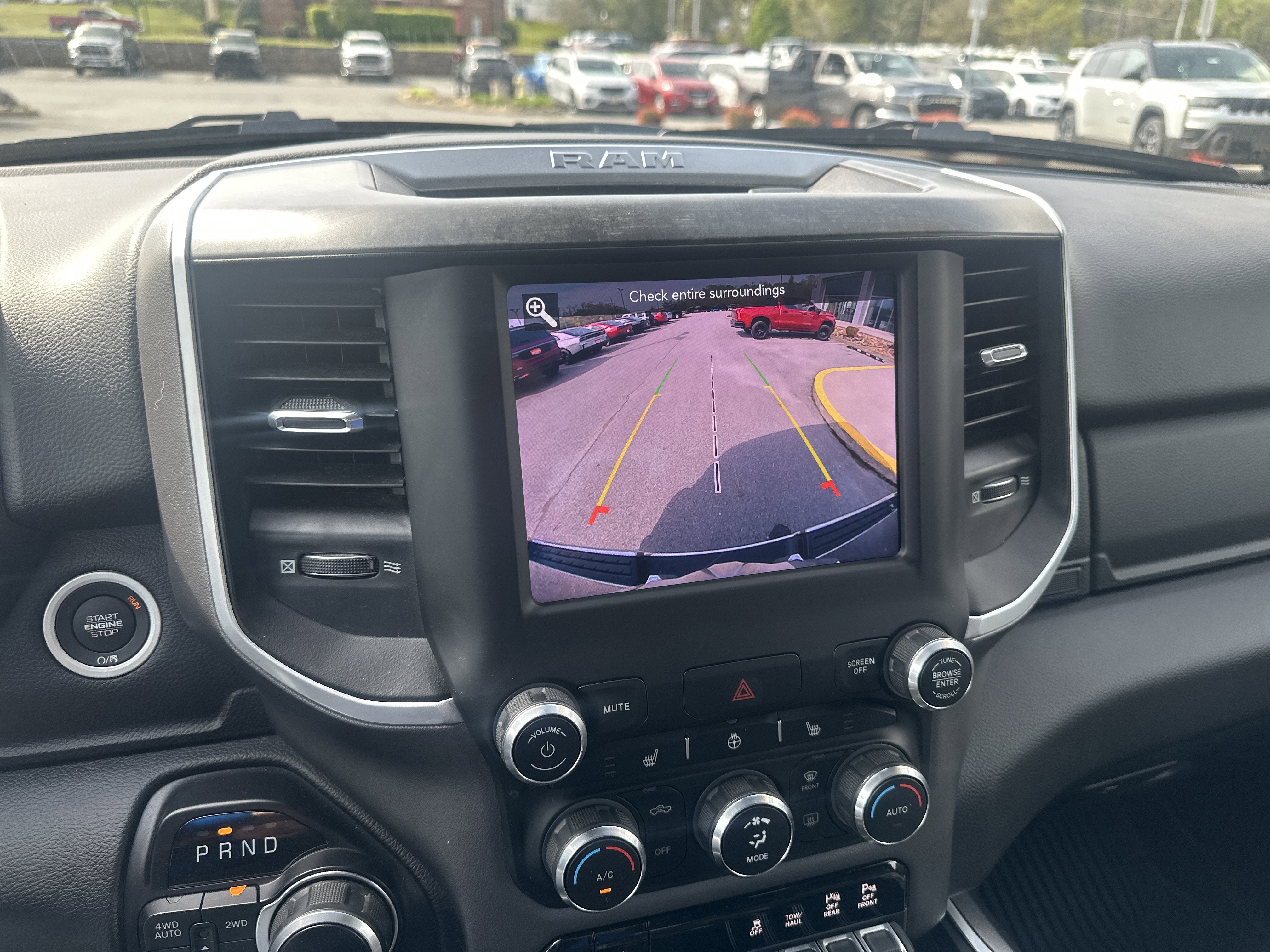 2021 RAM 1500 Big Horn Crew Cab 4x4 5'7' Box
