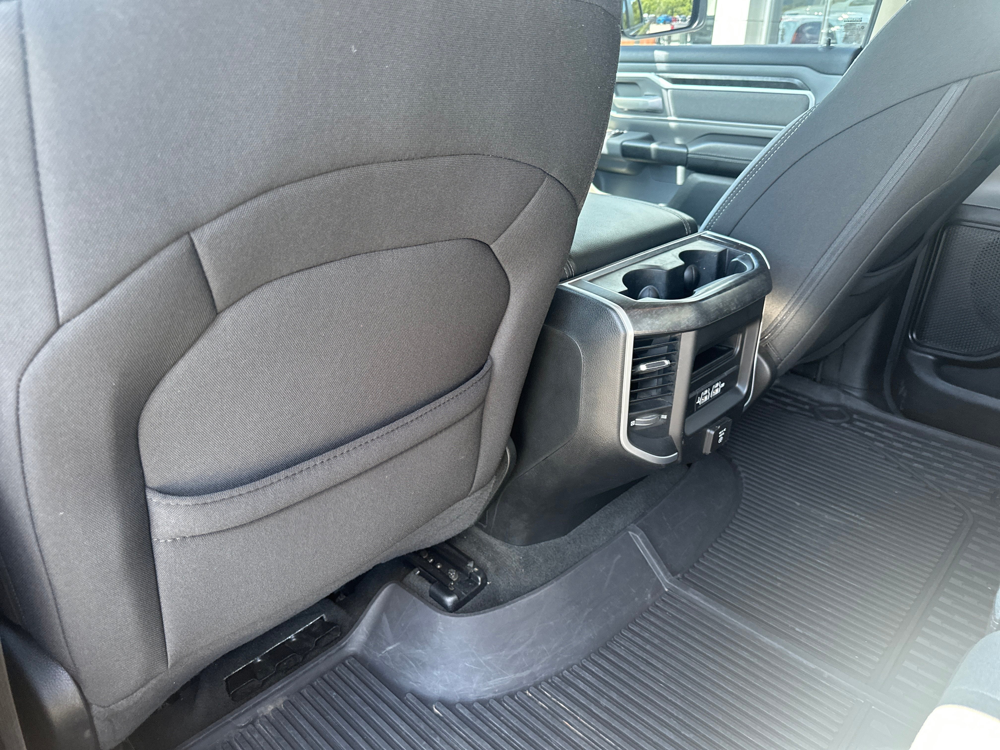 2020 RAM 1500 Big Horn Crew Cab 4x4 5'7' Box