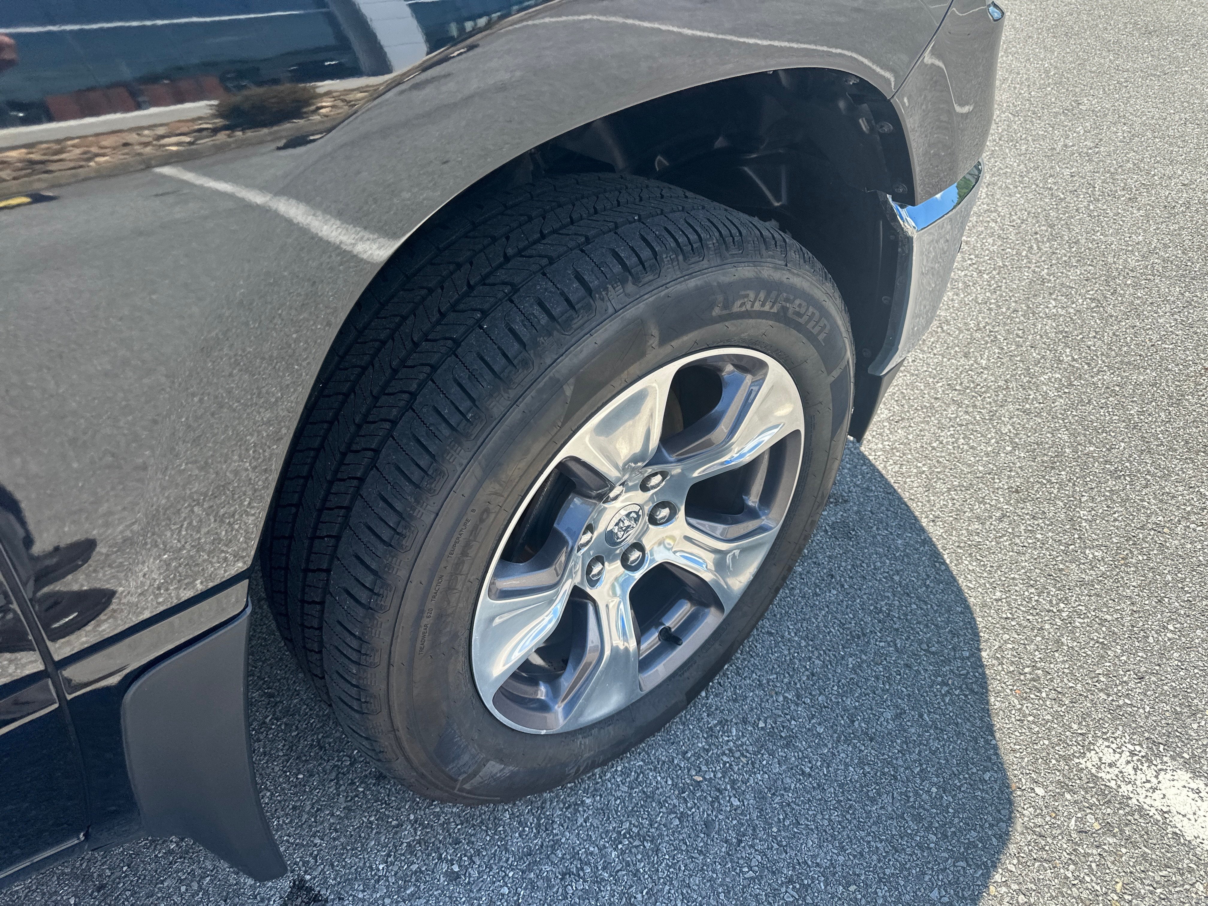 2020 RAM 1500 Big Horn Crew Cab 4x4 5'7' Box