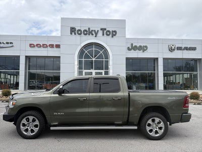 2020 RAM 1500 Big Horn Crew Cab 4x4 5'7' Box