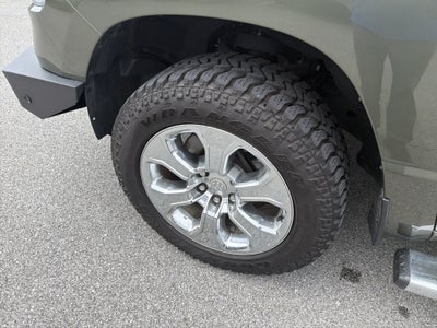 2020 RAM 1500 Big Horn Crew Cab 4x4 5'7' Box