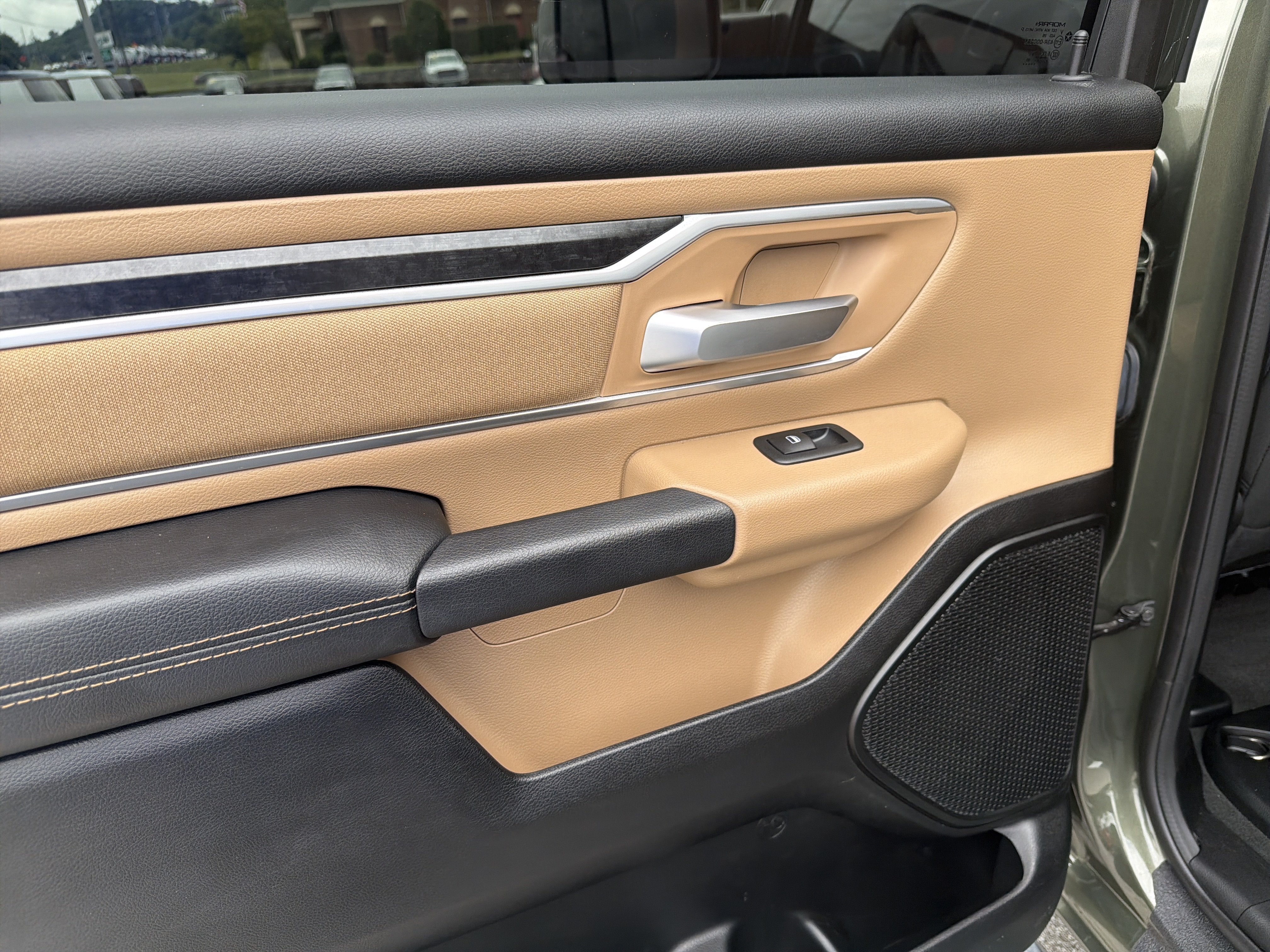 2020 RAM 1500 Big Horn Crew Cab 4x4 5'7' Box