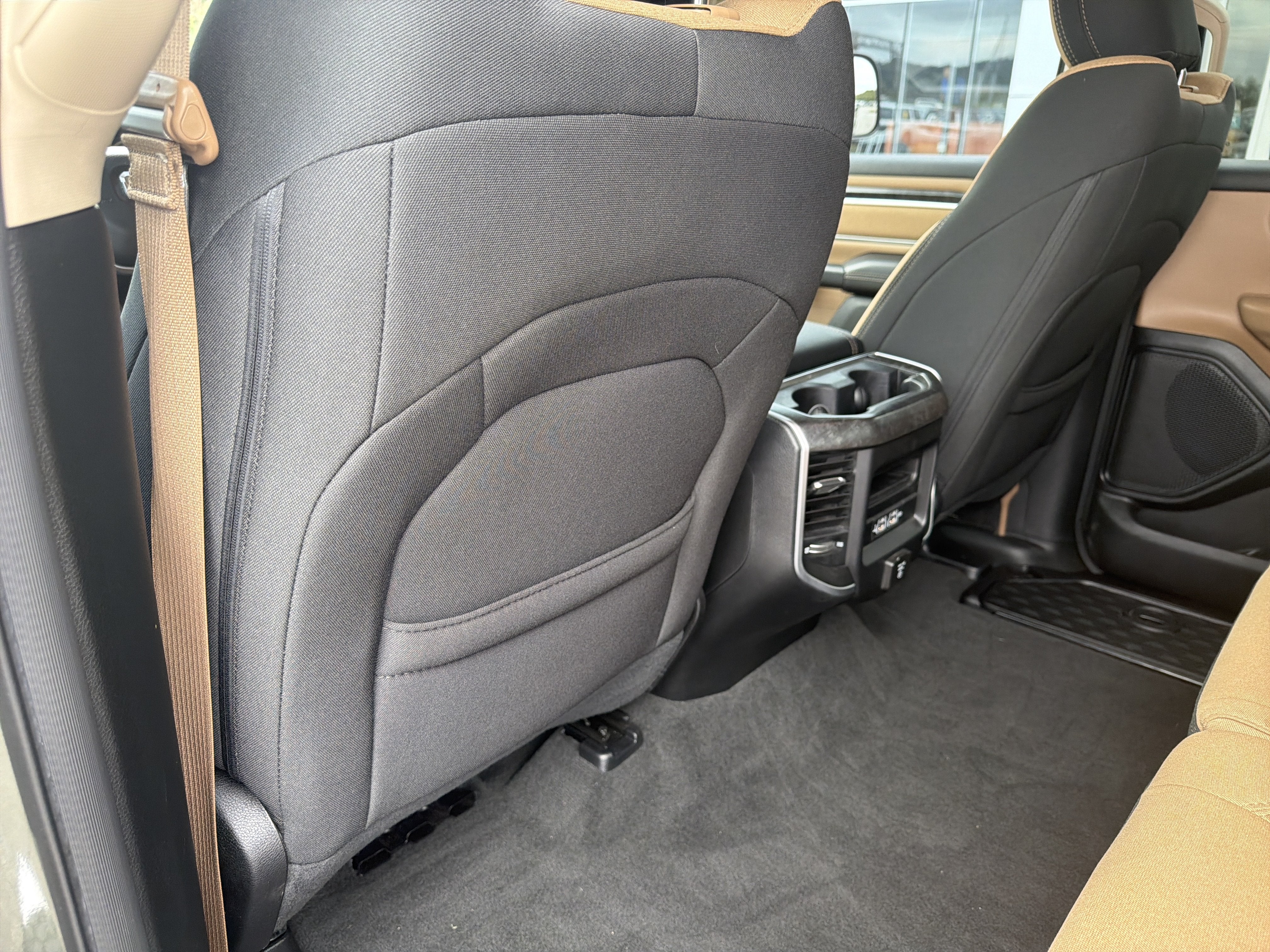 2020 RAM 1500 Big Horn Crew Cab 4x4 5'7' Box