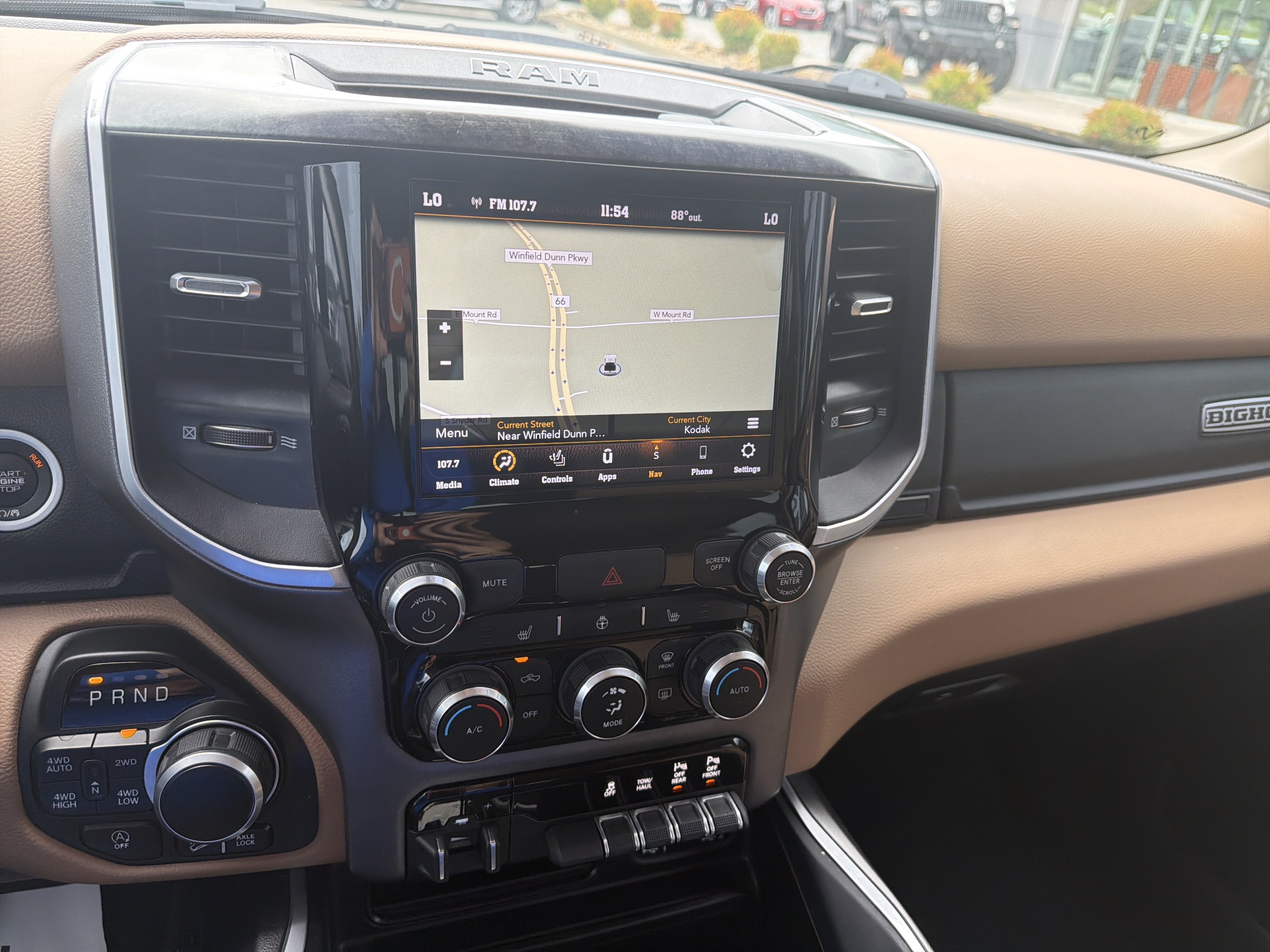 2020 RAM 1500 Big Horn Crew Cab 4x4 5'7' Box