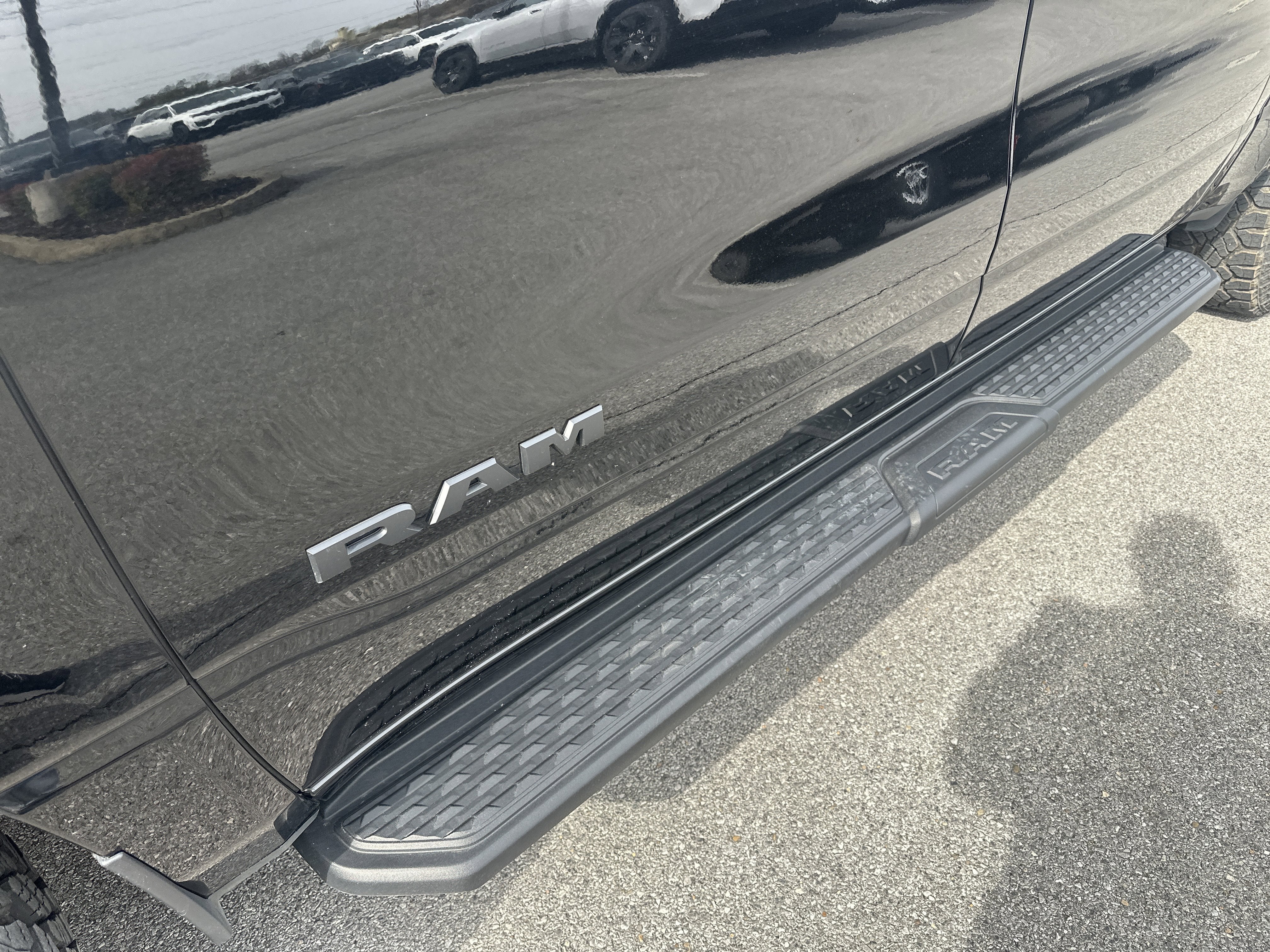 2025 RAM 1500 Warlock Crew Cab 4x4 5'7' Box