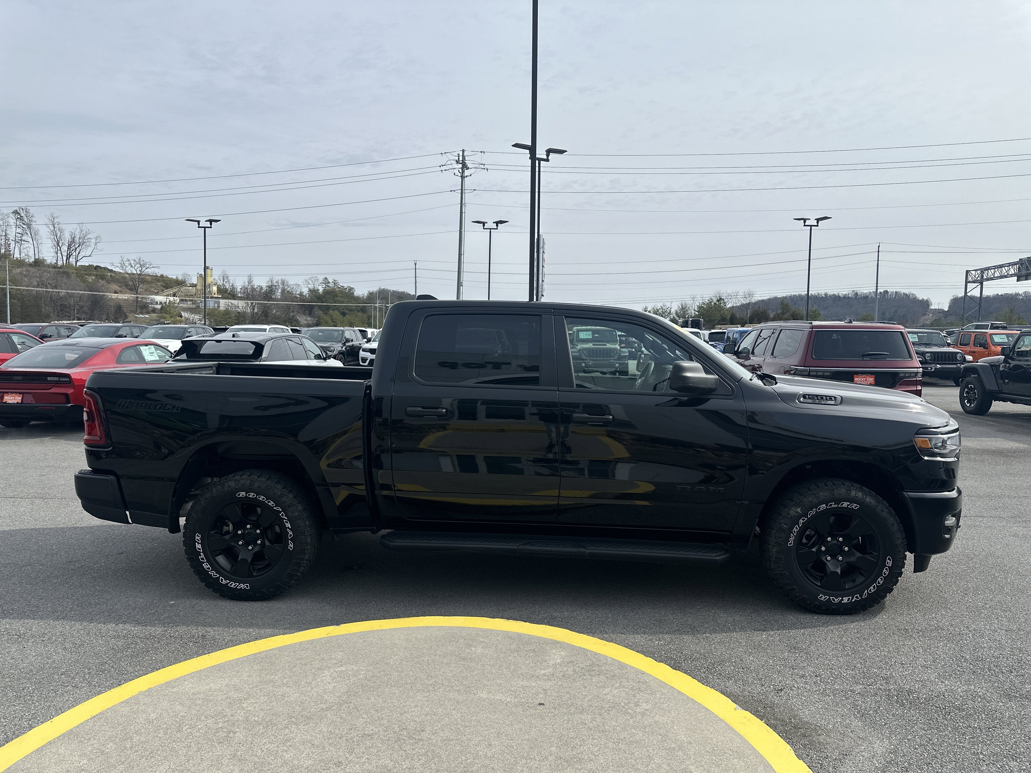 2025 RAM 1500 Warlock Crew Cab 4x4 5'7' Box