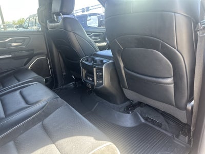 2020 RAM 1500 Laramie Crew Cab 4x4 5'7' Box
