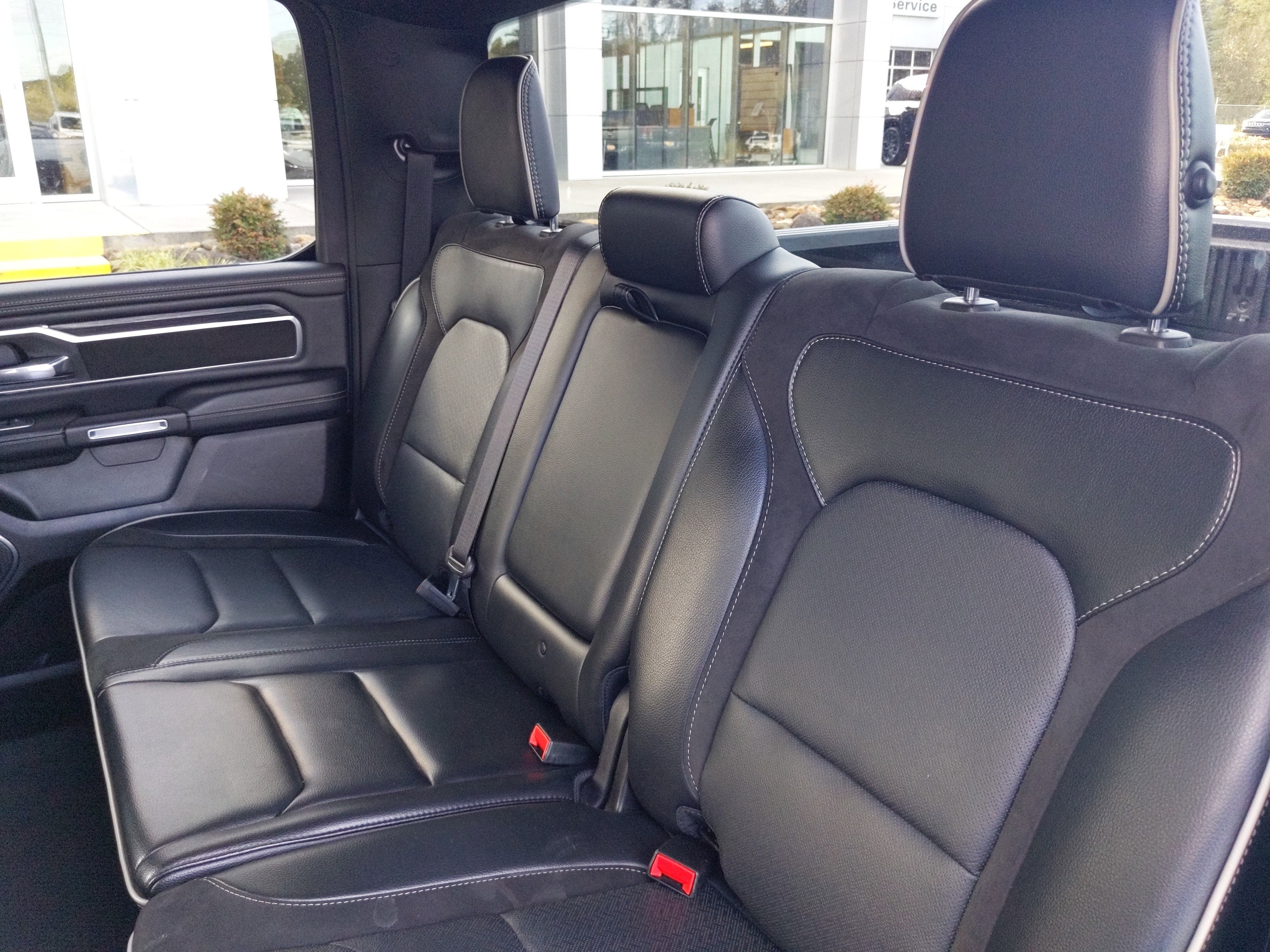 2024 RAM 1500 Laramie Crew Cab 4x4 5'7' Box