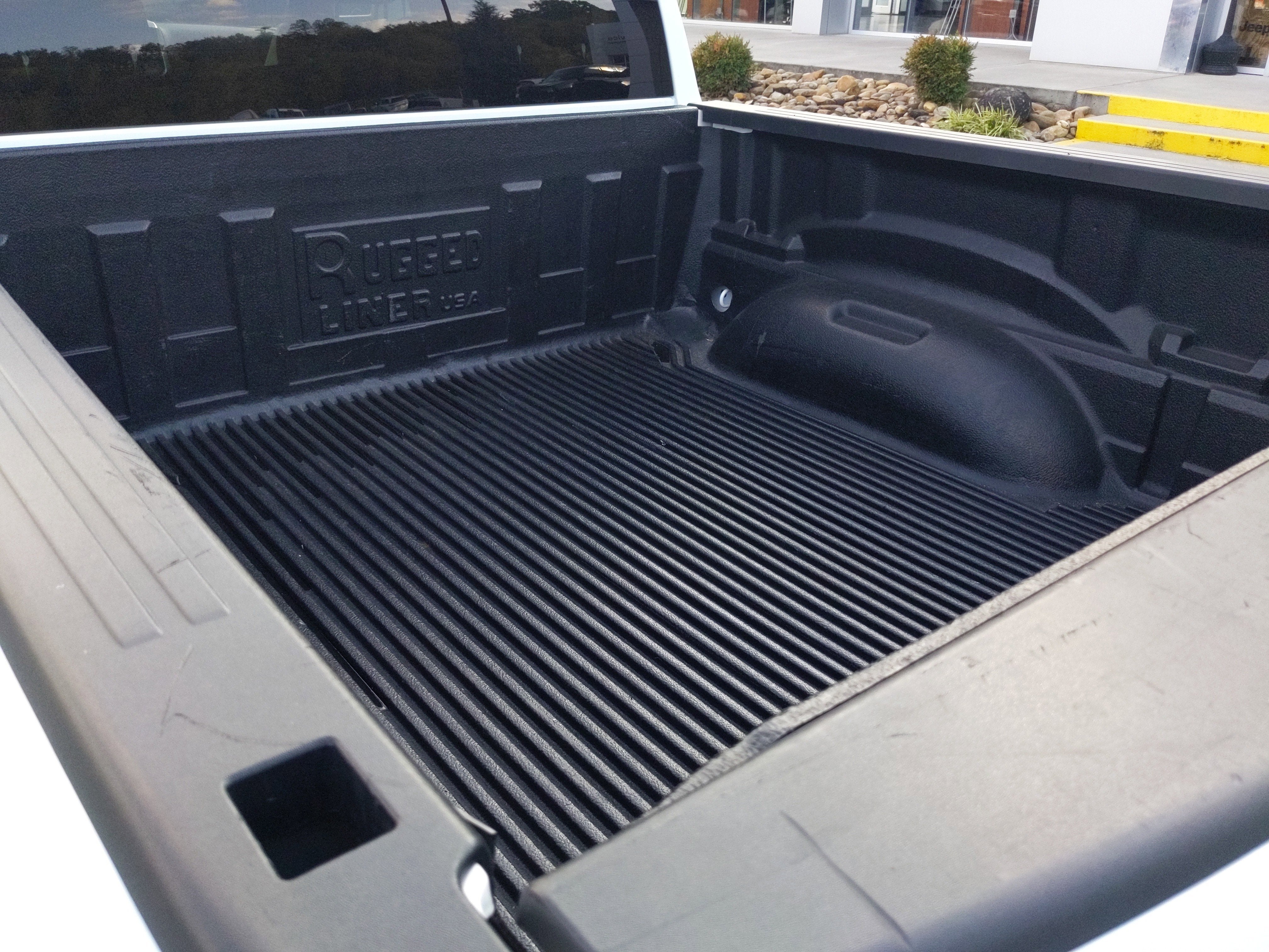 2024 RAM 1500 Laramie Crew Cab 4x4 5'7' Box