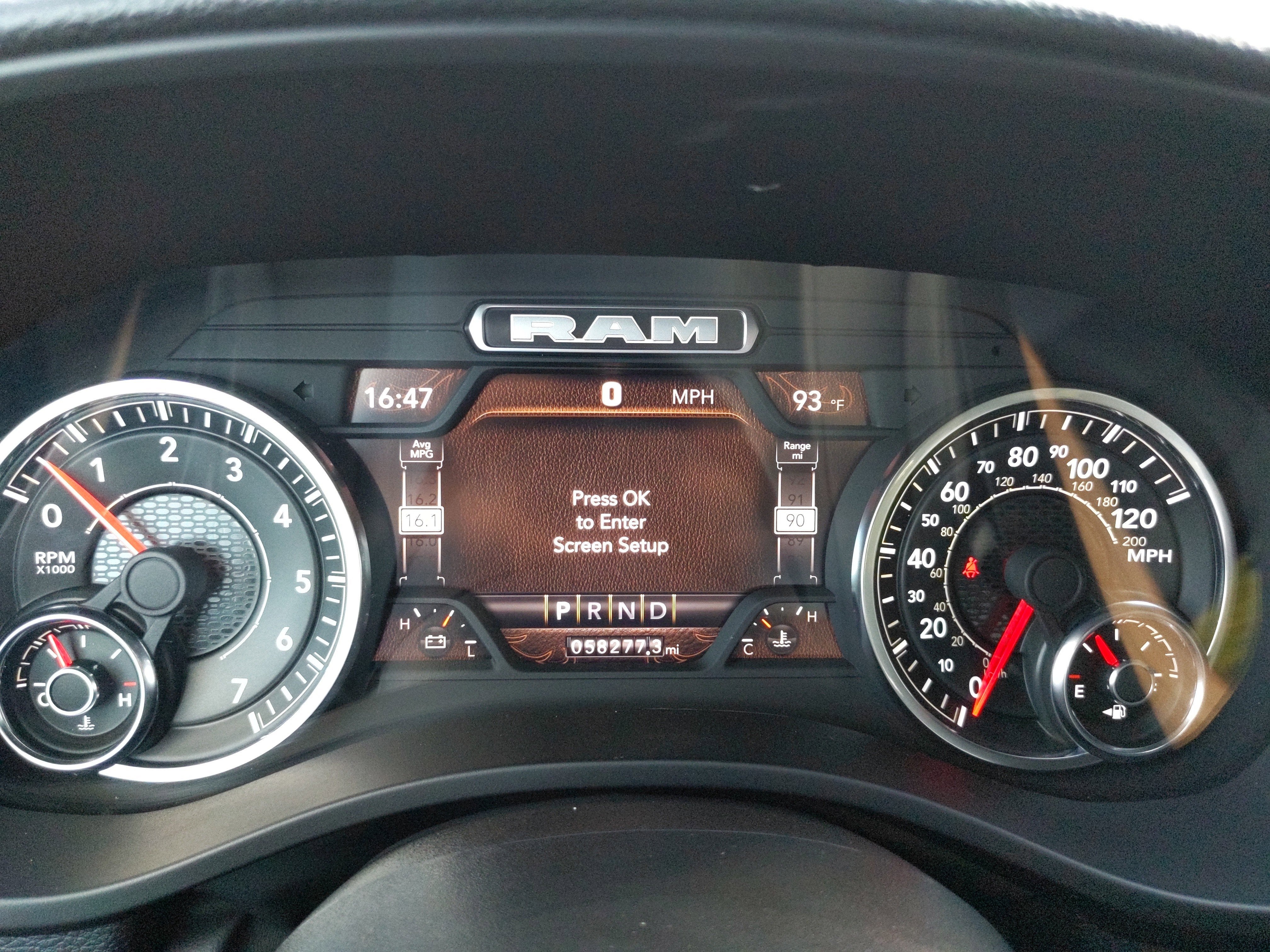 2024 RAM 1500 Laramie Crew Cab 4x4 5'7' Box