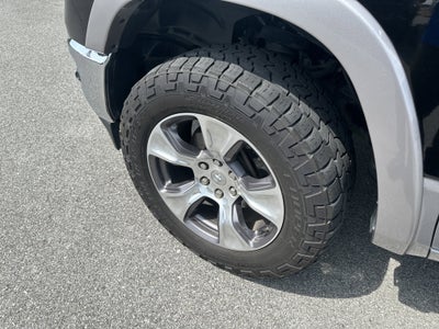 2020 RAM 1500 Laramie Crew Cab 4x4 5'7' Box