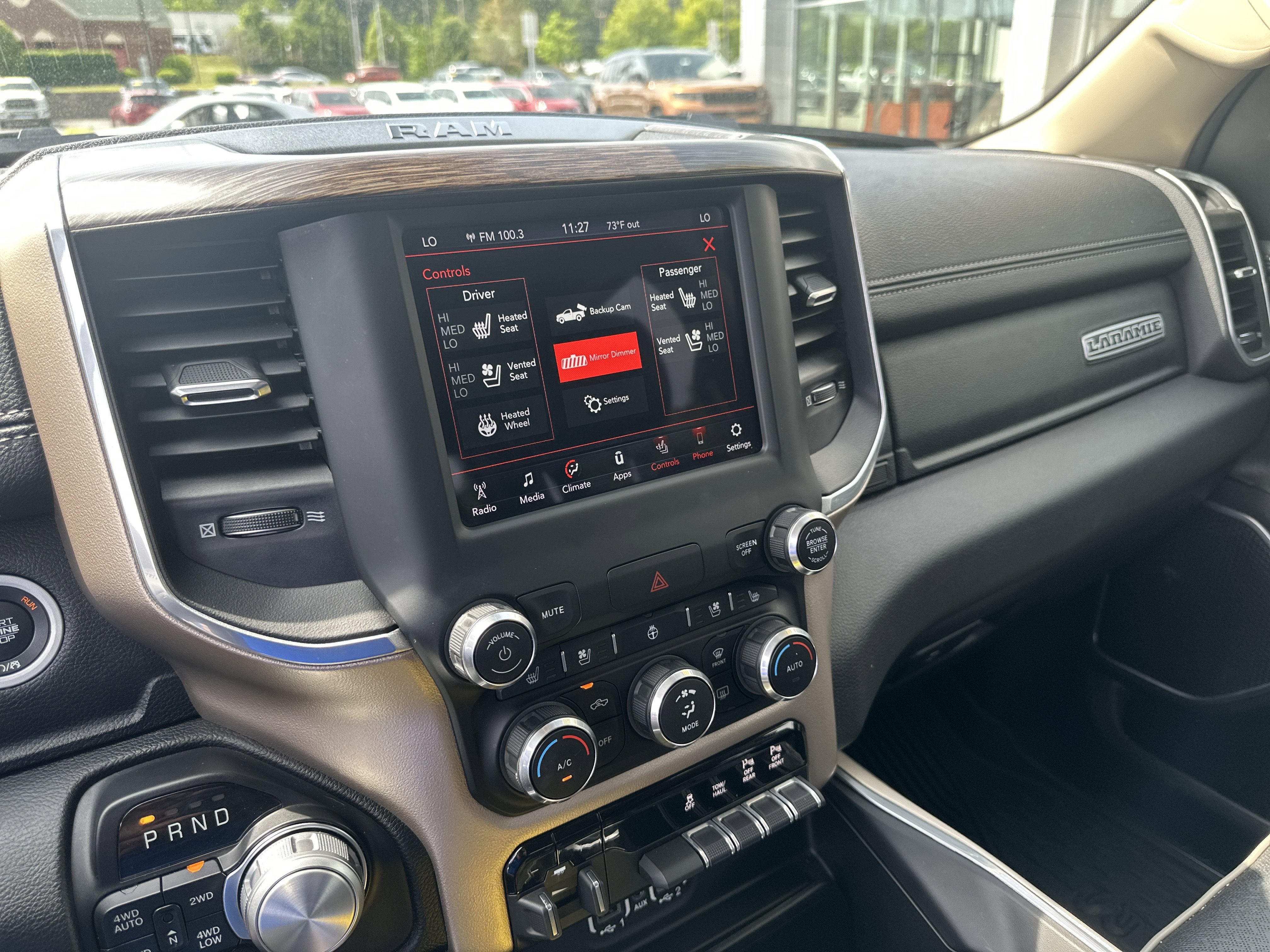 2020 RAM 1500 Laramie Crew Cab 4x4 5'7' Box