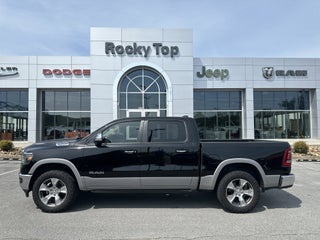 2020 RAM 1500 Laramie Crew Cab 4x4 5'7' Box