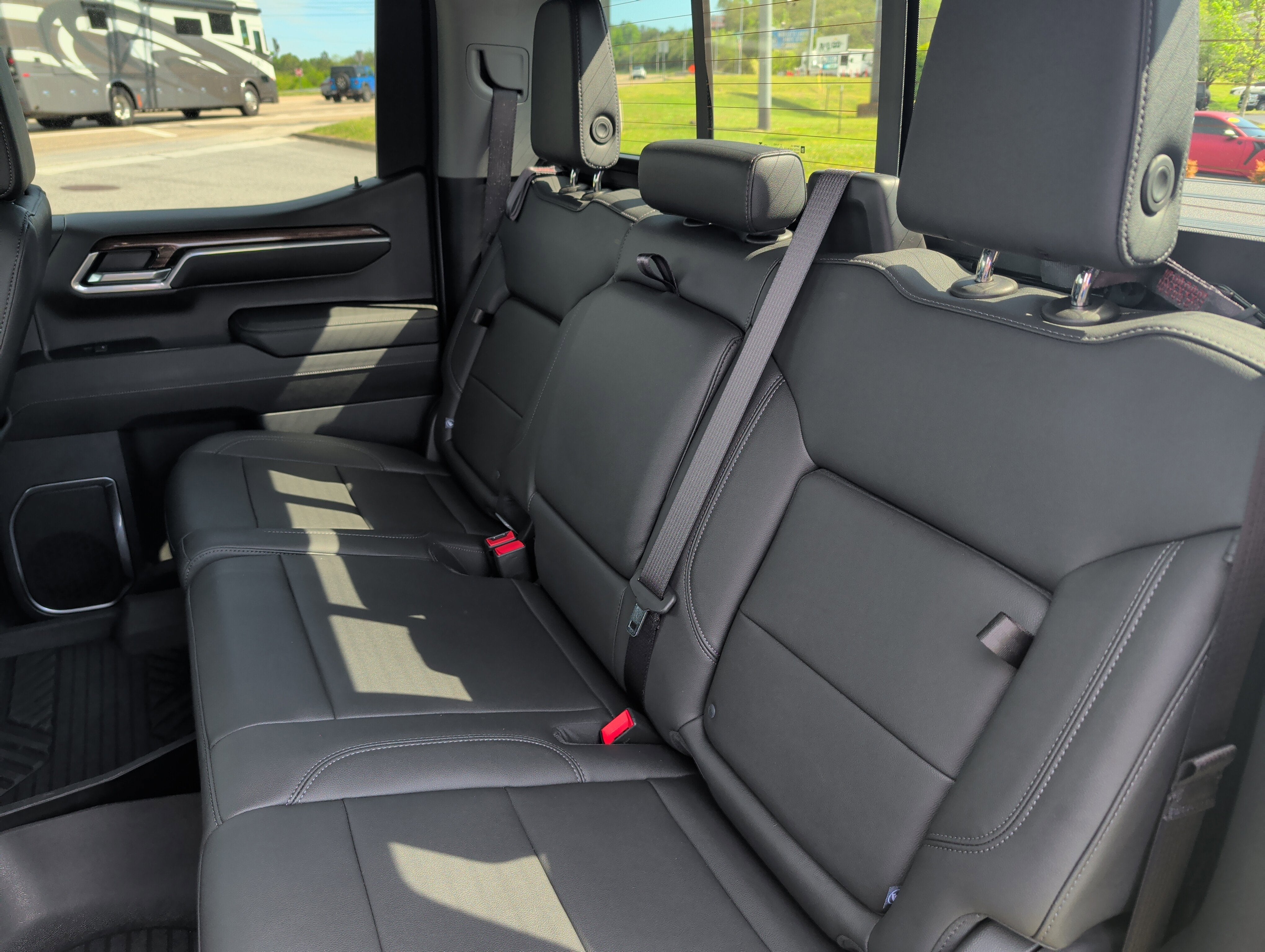 2024 Chevrolet Silverado 1500 4WD Crew Cab Short Bed RST