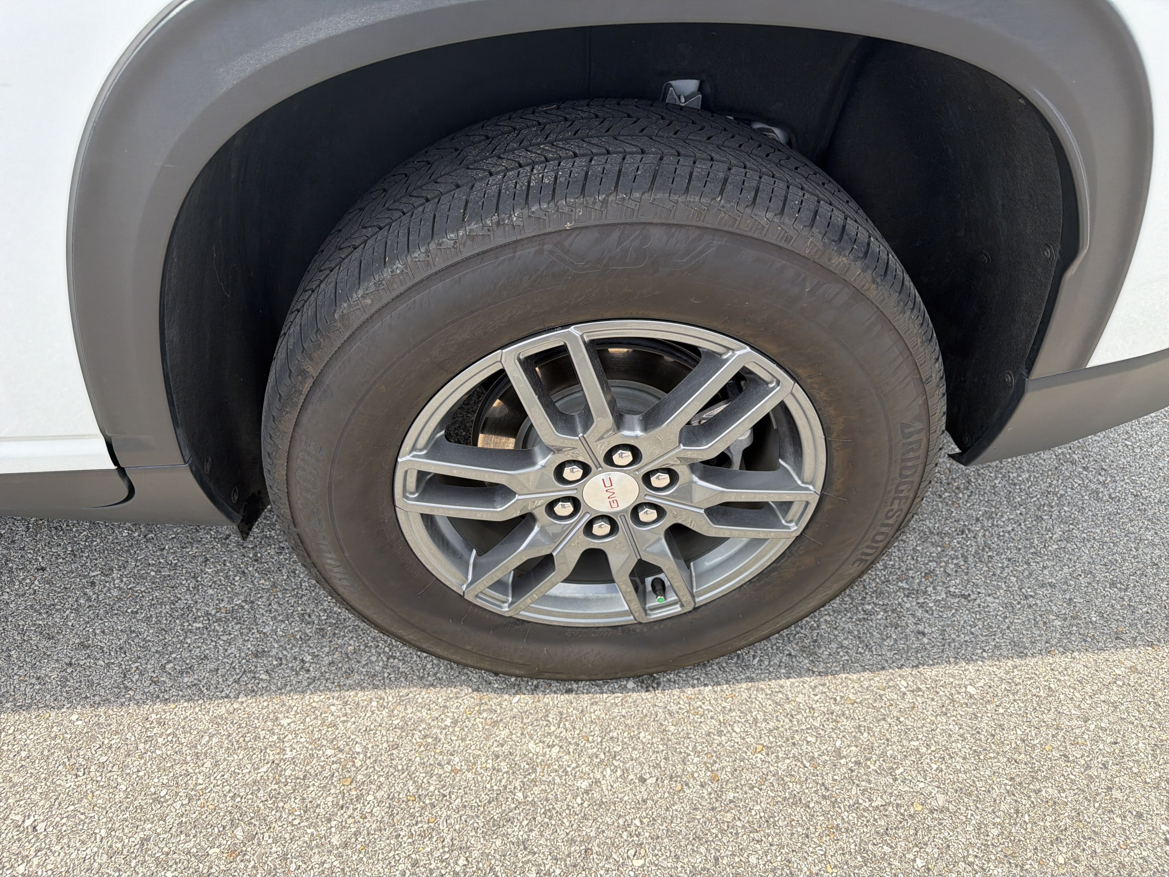 2025 GMC Acadia FWD Elevation