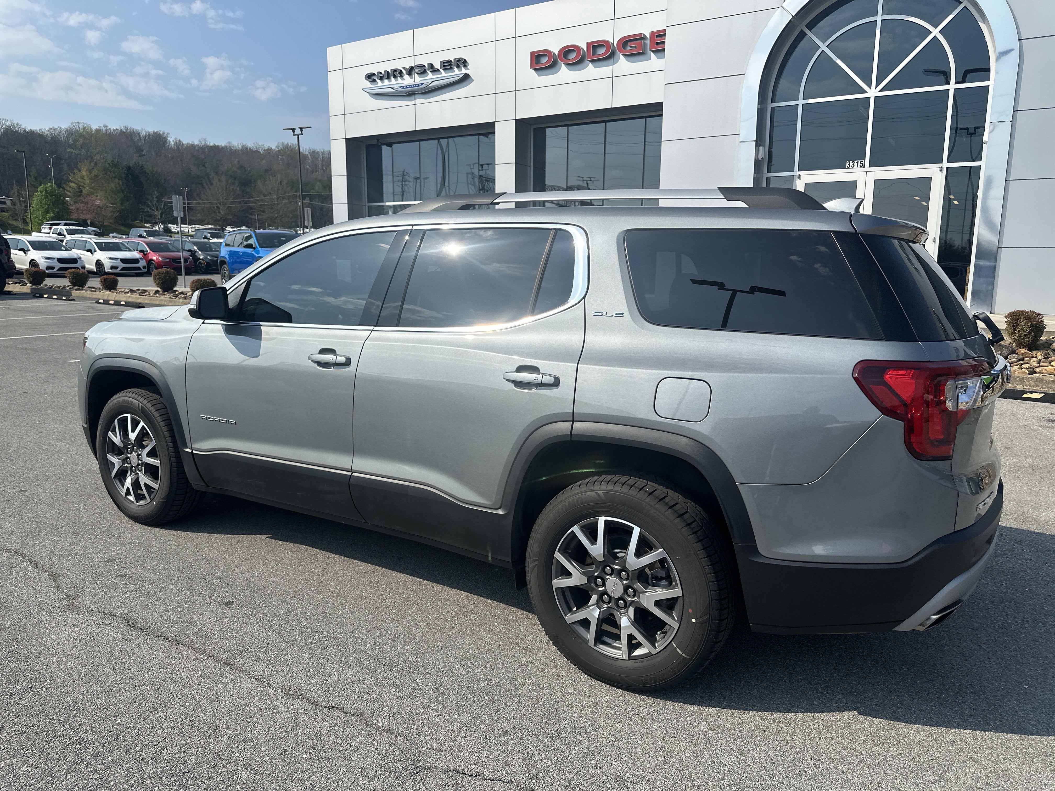 2023 GMC Acadia FWD SLE