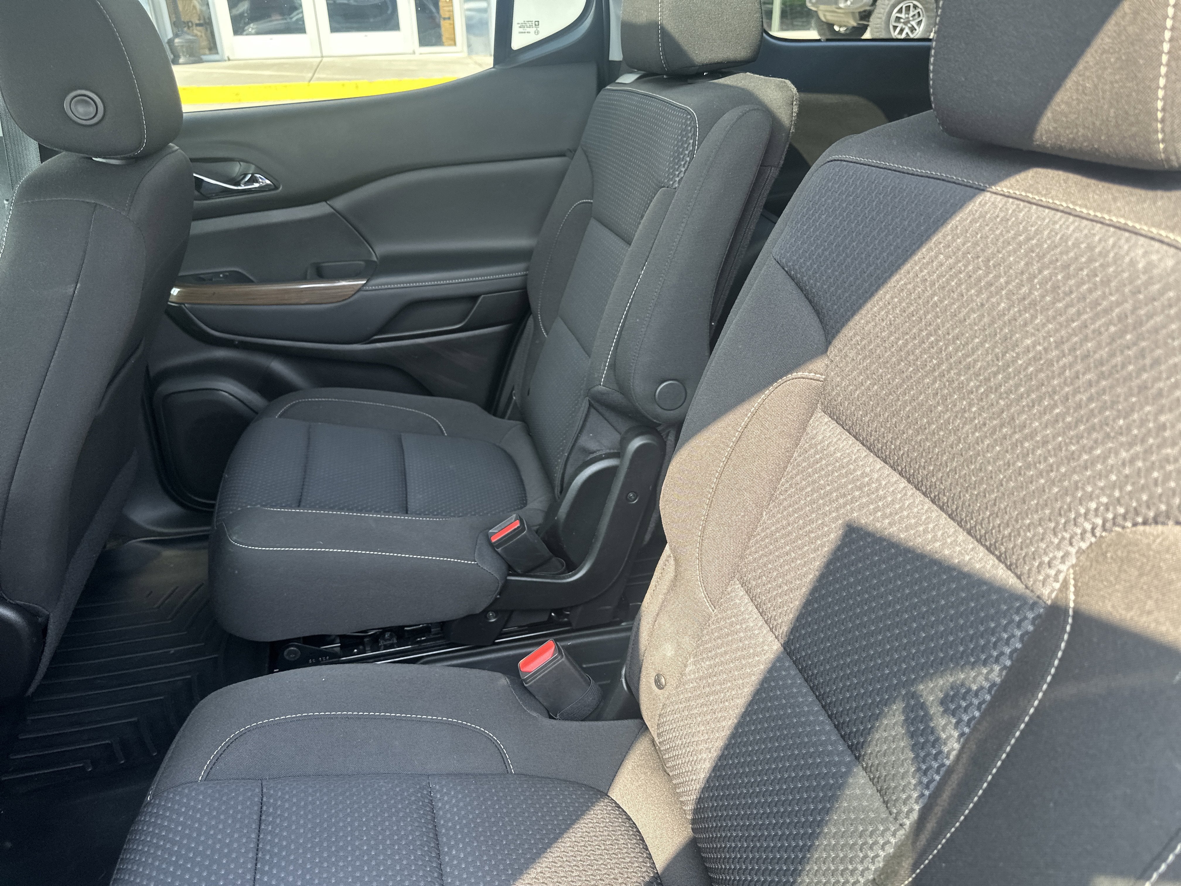 2023 GMC Acadia FWD SLE