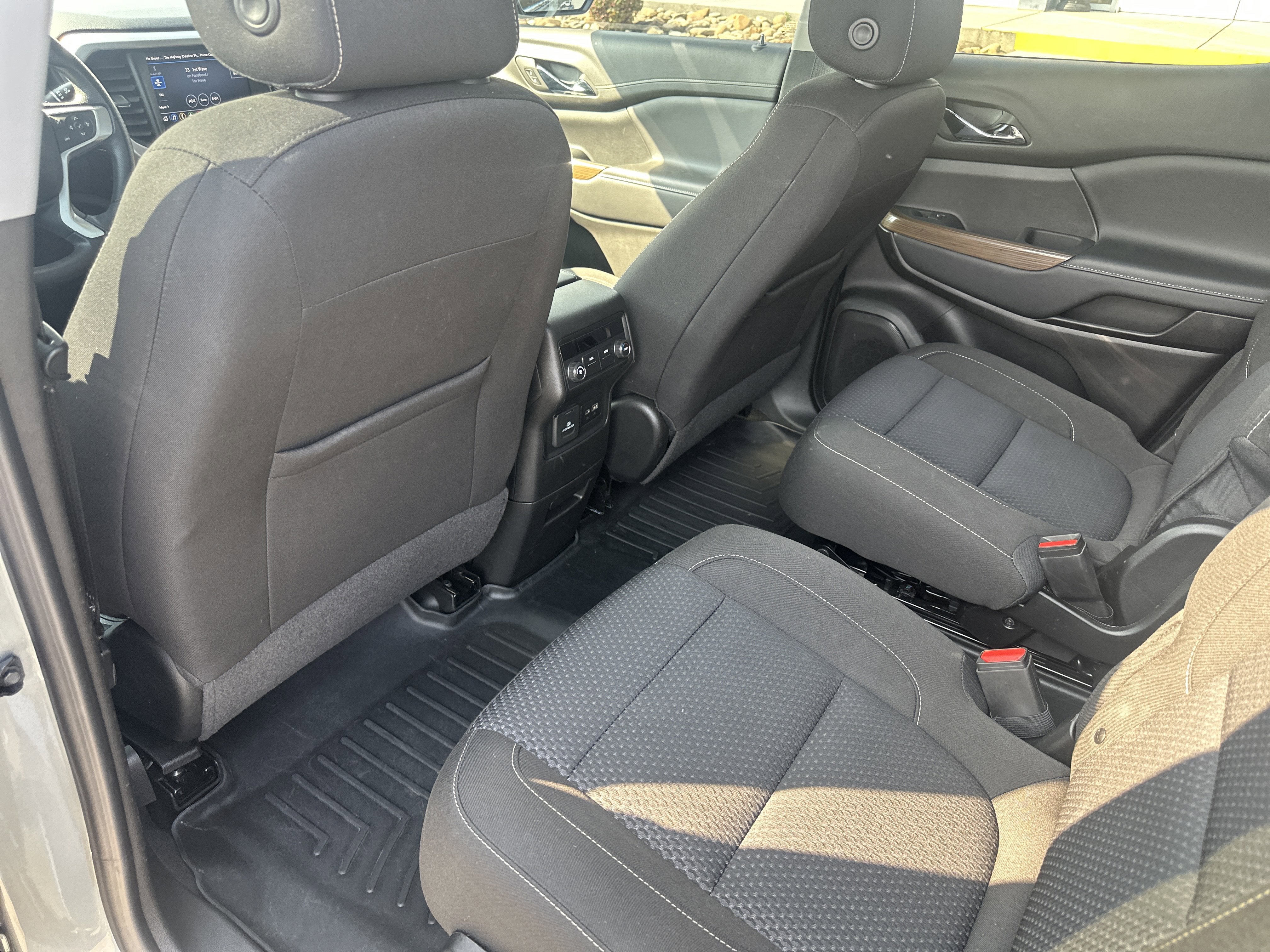 2023 GMC Acadia FWD SLE