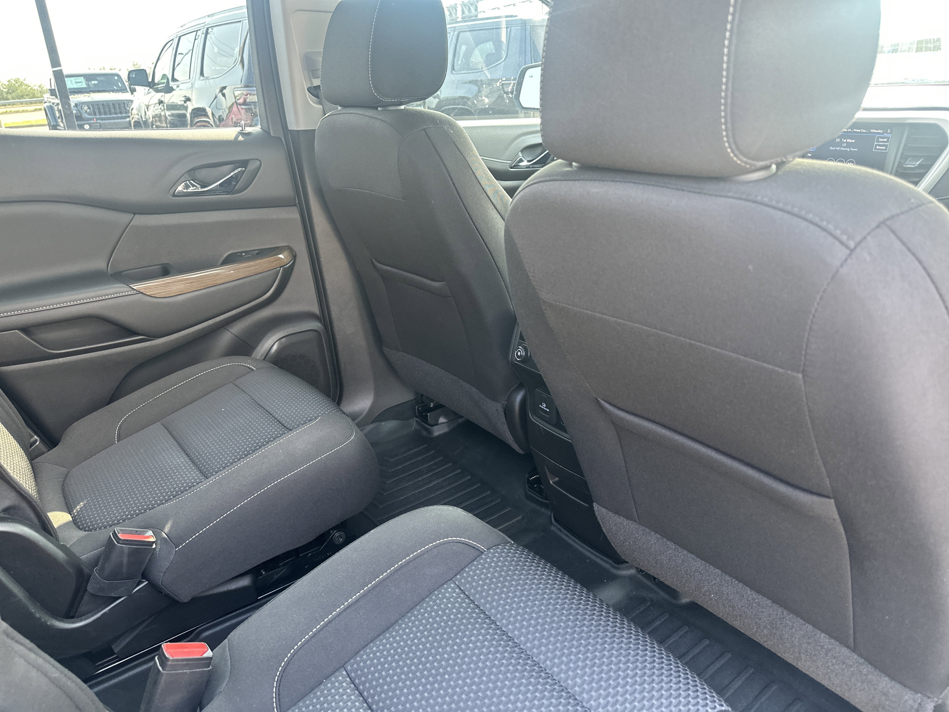 2023 GMC Acadia FWD SLE